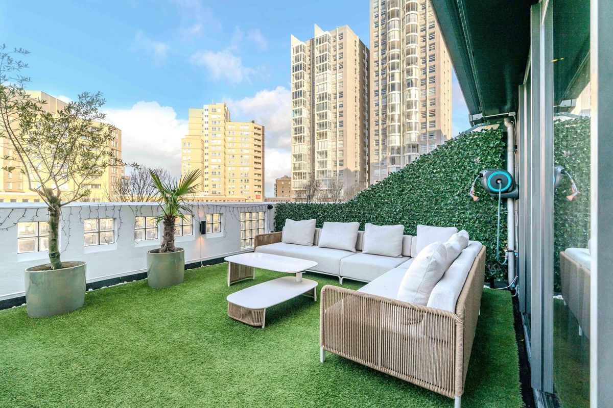 Palaceplein 139 Photo Blur 7