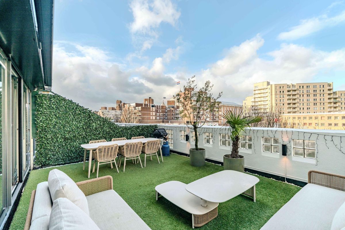 Palaceplein 139 Photo Blur 8