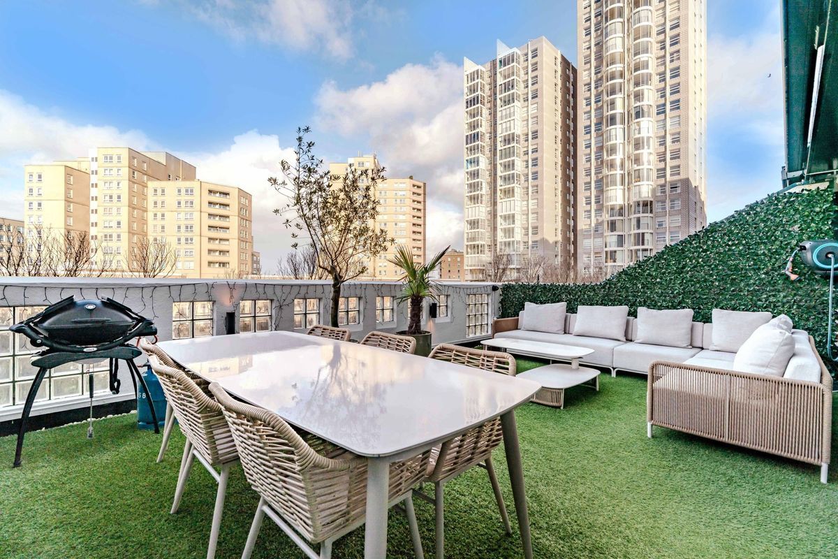 Palaceplein 139 Photo Blur 14