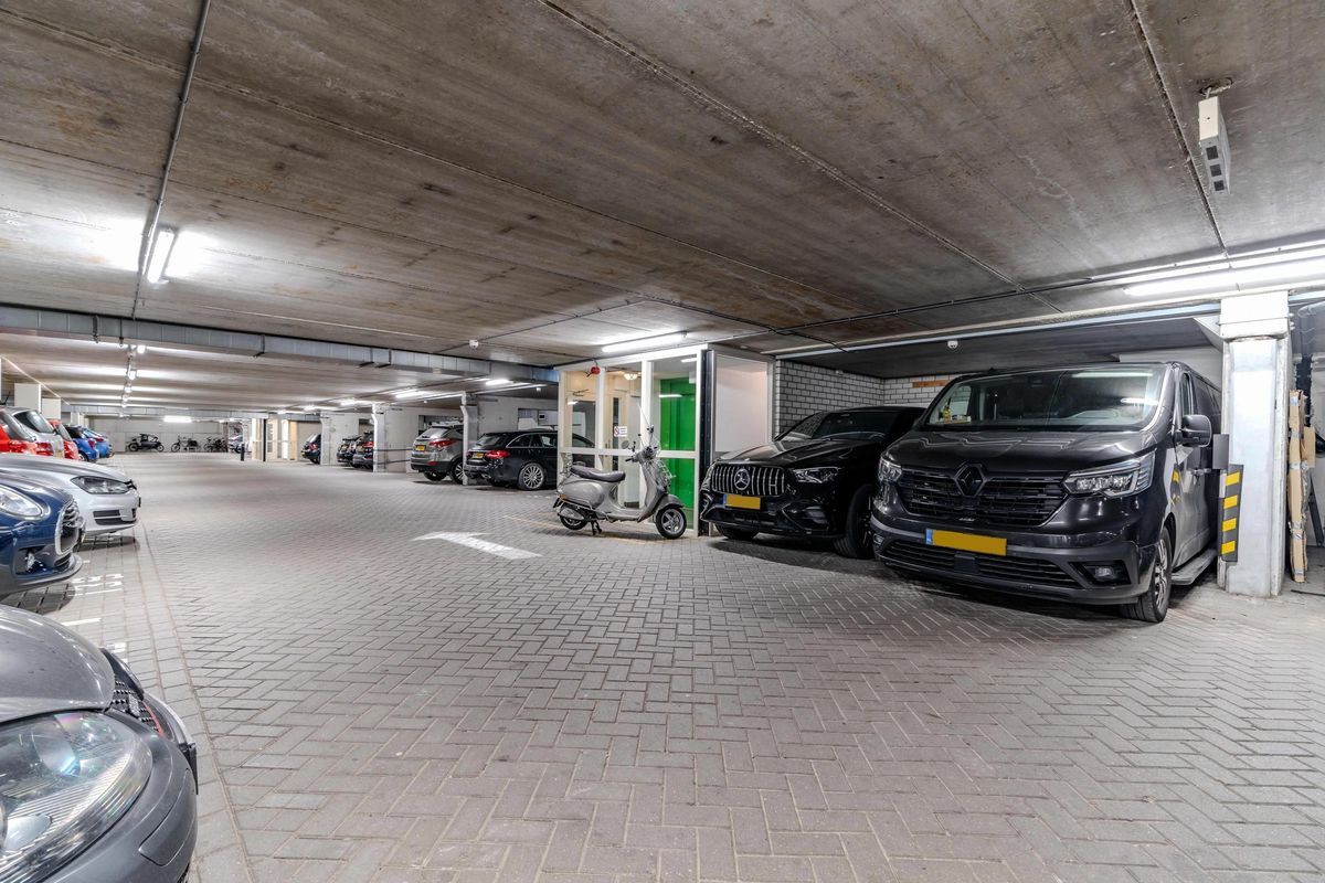 Palaceplein 139 Photo Blur 24