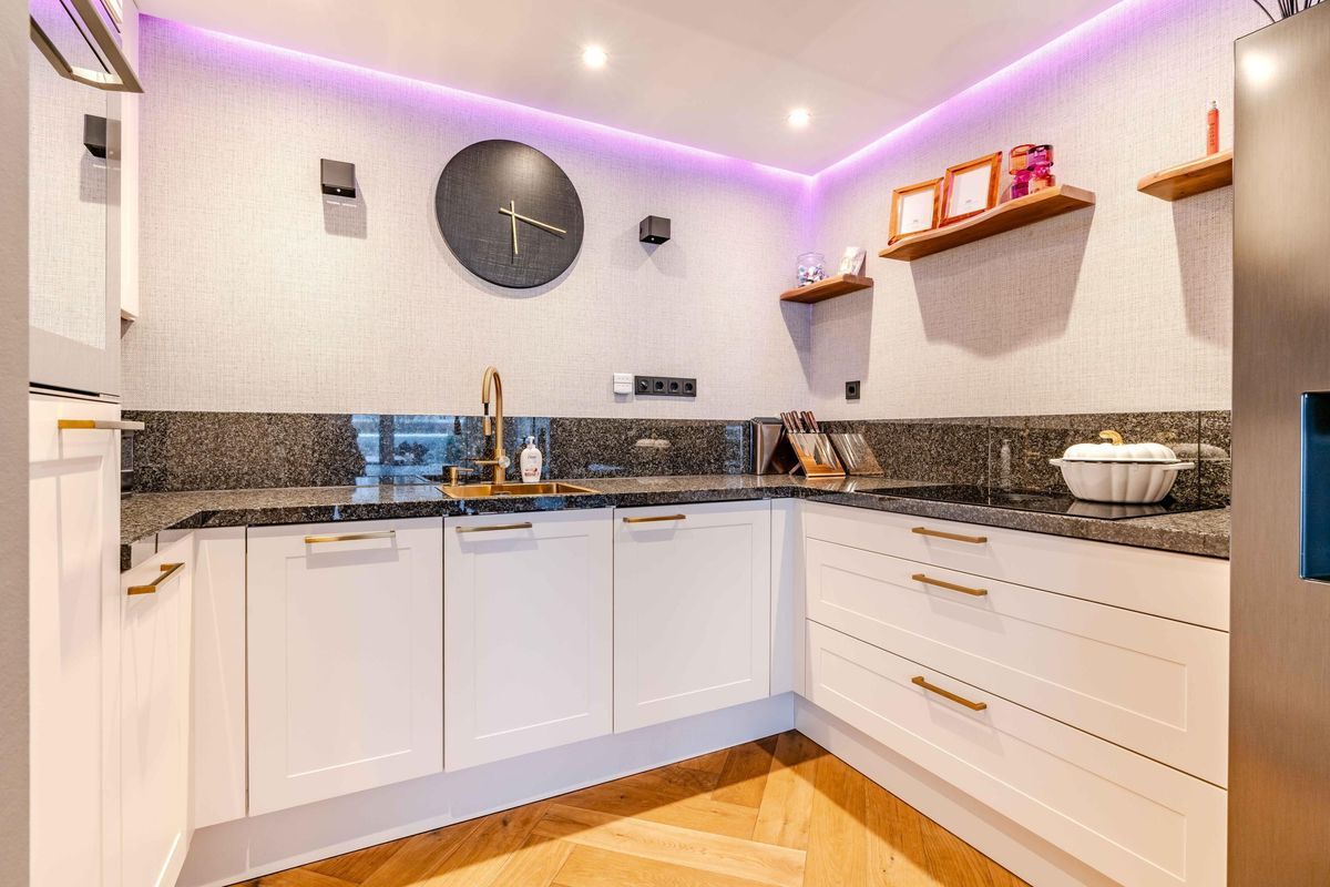 Palaceplein 139 Photo Blur 17