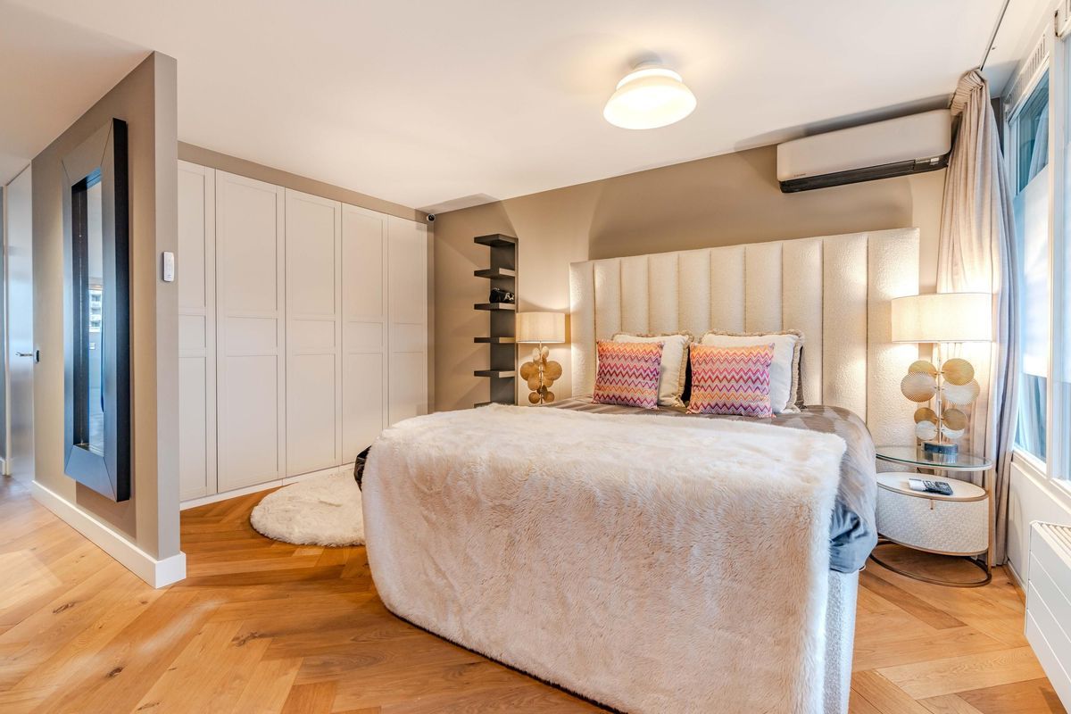 Palaceplein 139 Photo Blur 19