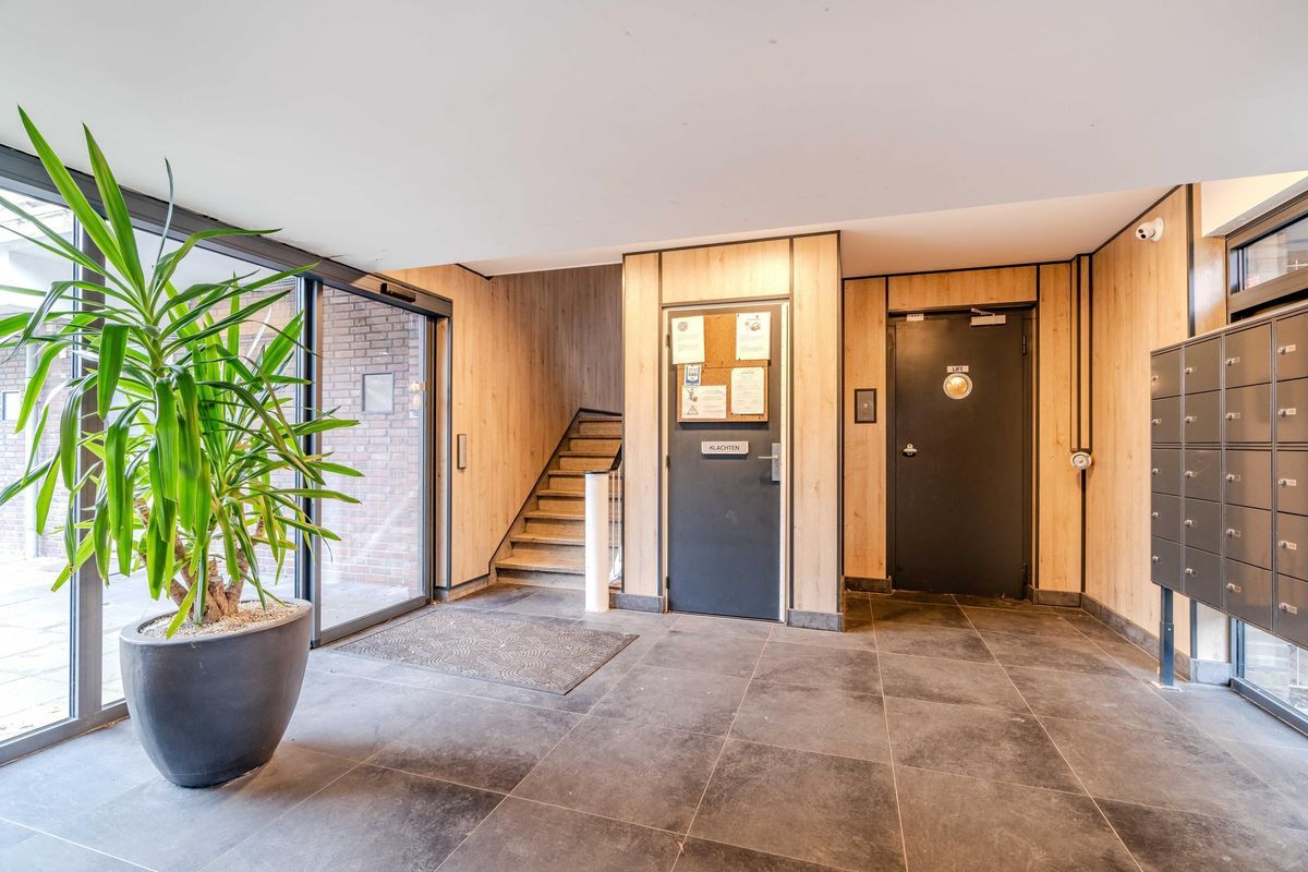 Isabellaland 1042 Photo Blur 22