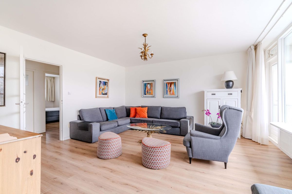 Isabellaland 1042 Photo Blur 4