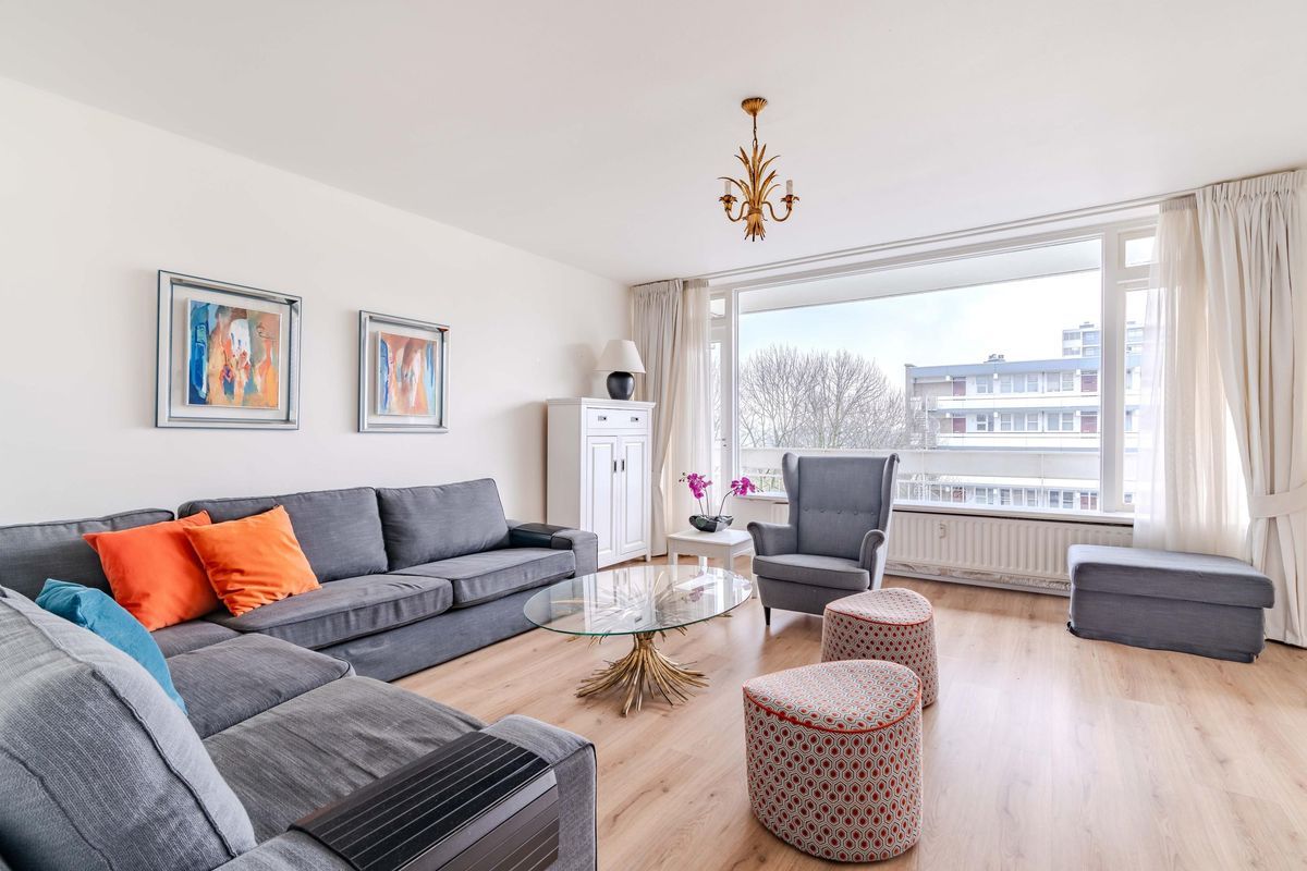 Isabellaland 1042 Photo Blur 3