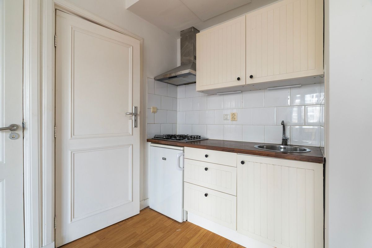 Spoorstraat 2-B Photo Blur 9