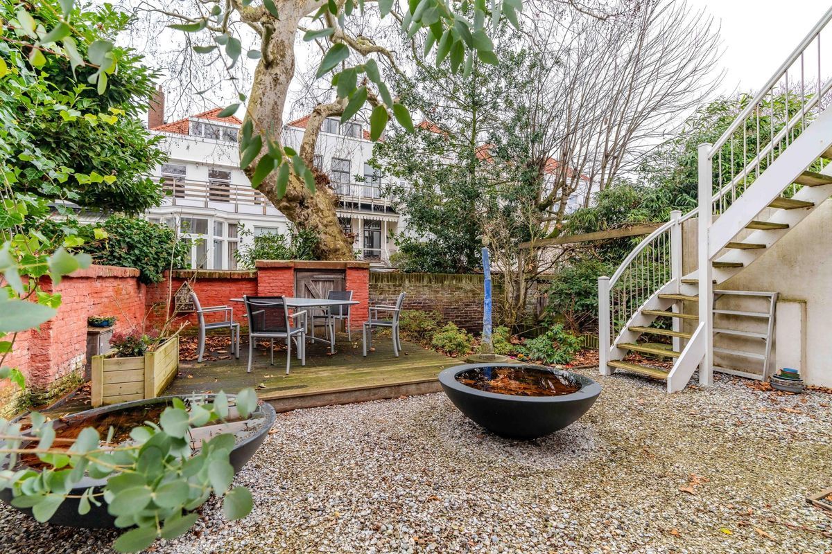 Anna Paulownastraat 89 Photo Blur 5