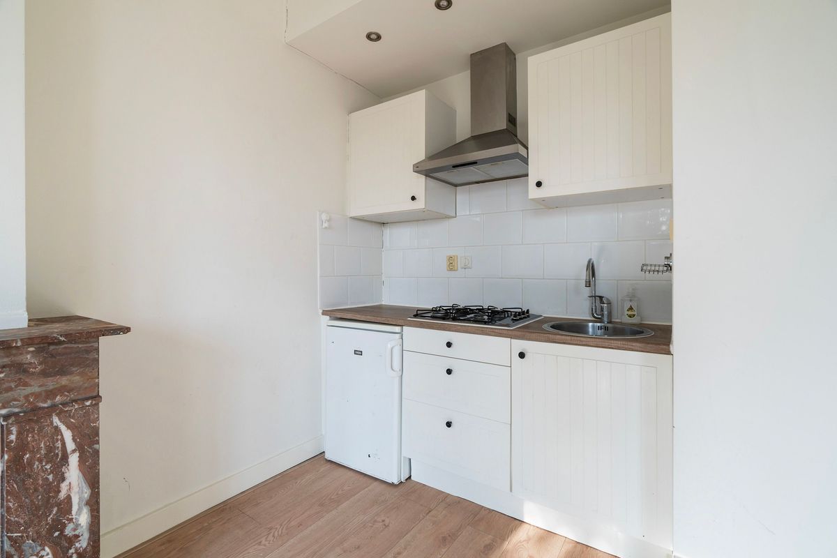 Spoorstraat 2-C Photo Blur 1