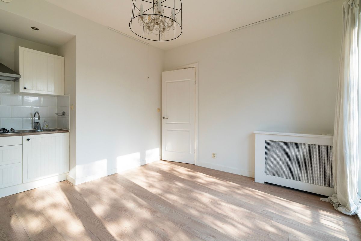 Spoorstraat 2-C Photo Blur 2