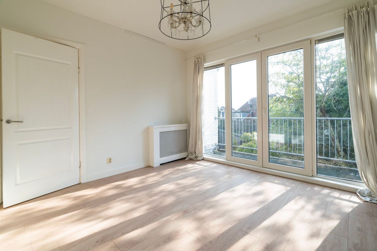 Spoorstraat 2-C Photo Blur 3