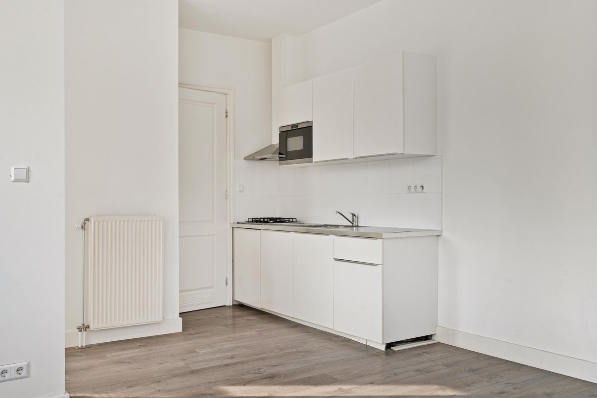 Suze Robertsonstraat 83 Photo Blur 5