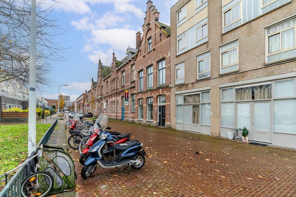 Suze Robertsonstraat 89 Photo Blur 15