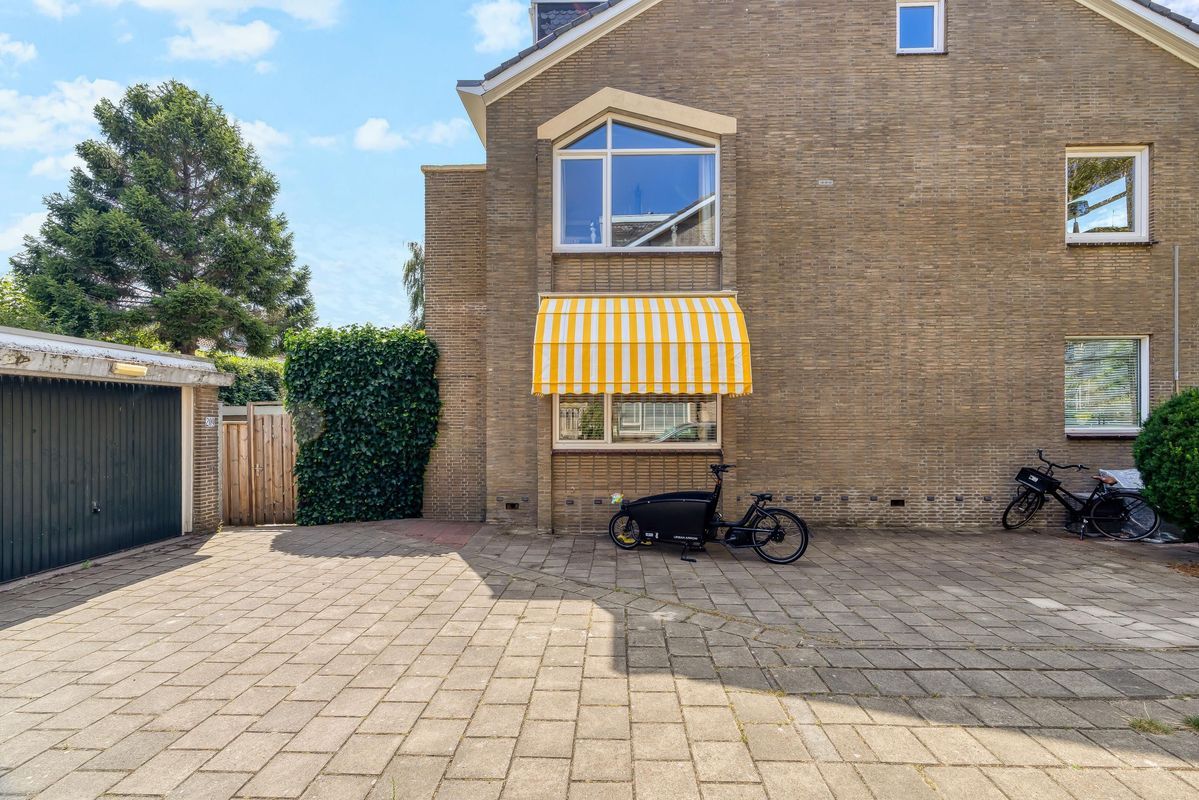 Ary Schefferstraat 205 Photo Blur 35