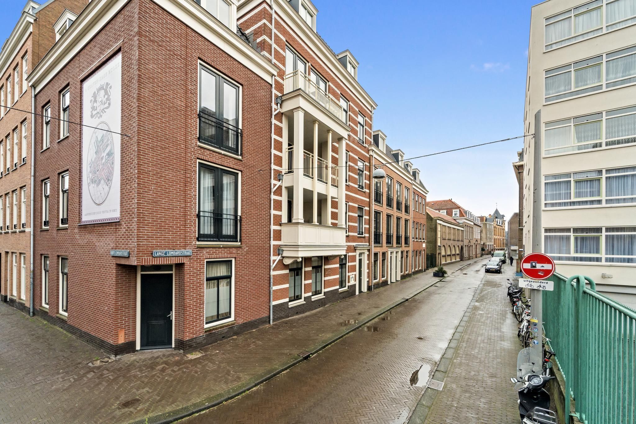 Lange Lombardstraat 18A Photo Blur 24