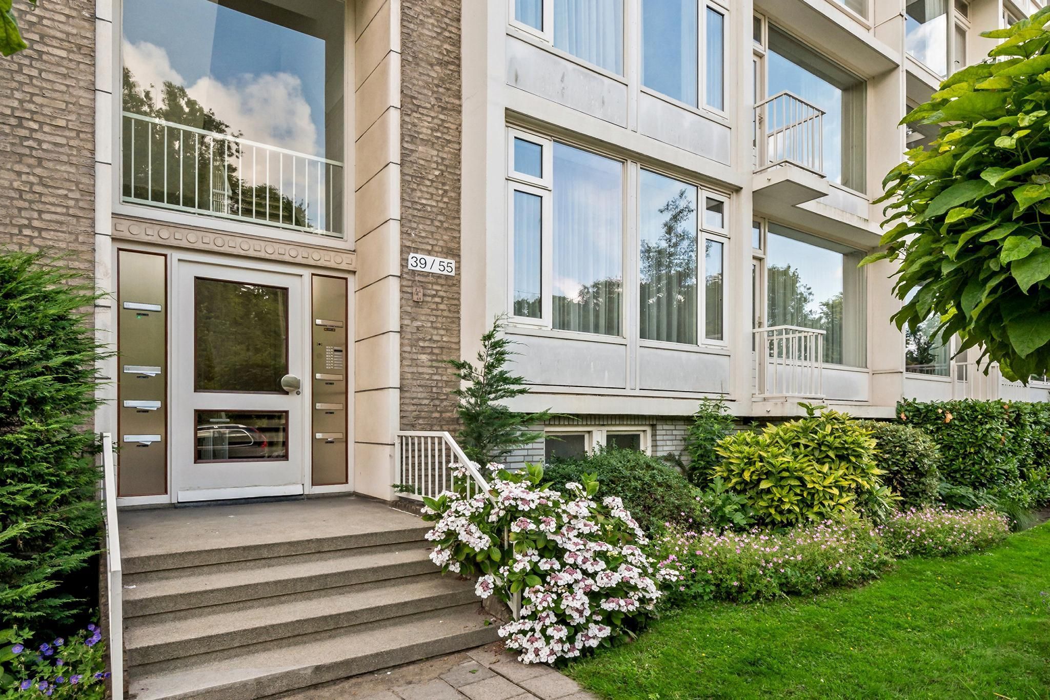 Aaltje Noordewierstraat 39 Photo Blur 0