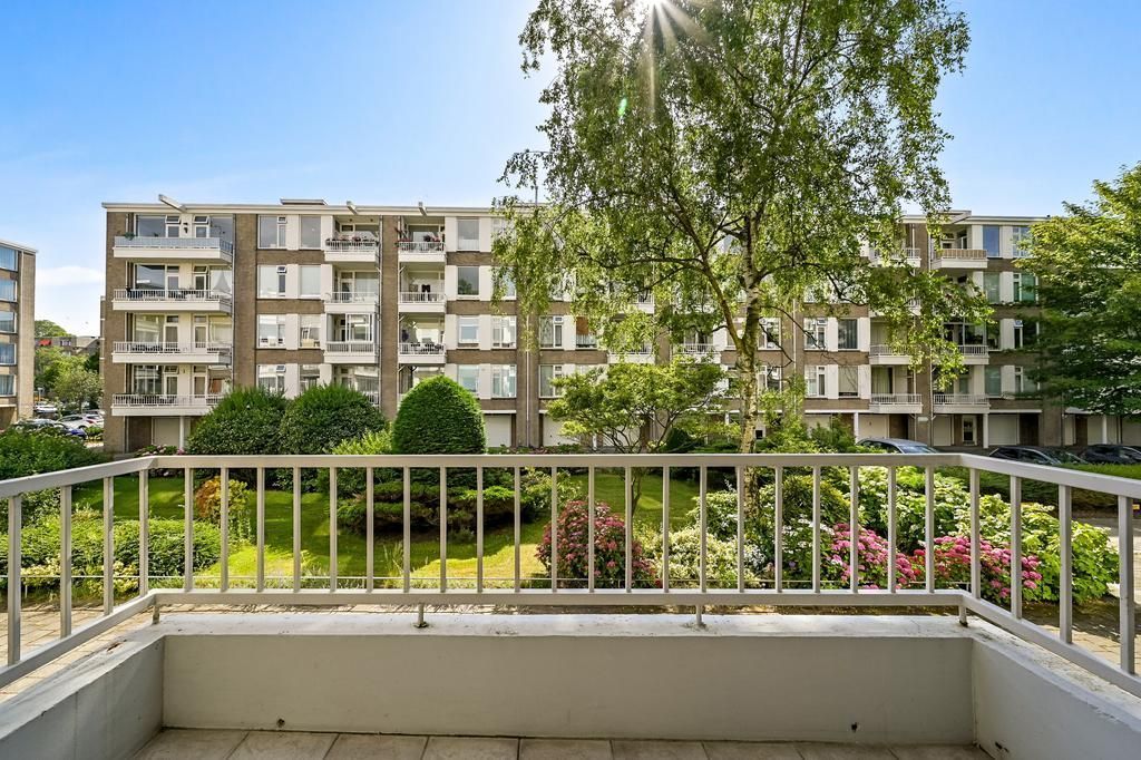 Aaltje Noordewierstraat 39 Photo Blur 25