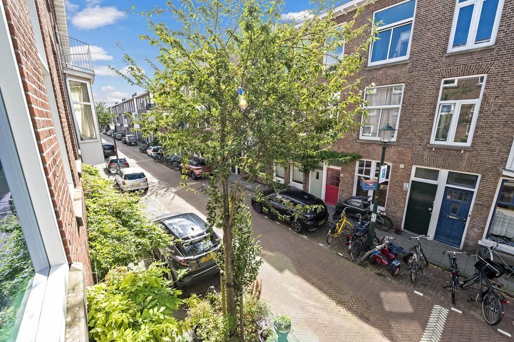Nicolaas Tulpstraat 69 Photo Blur 19