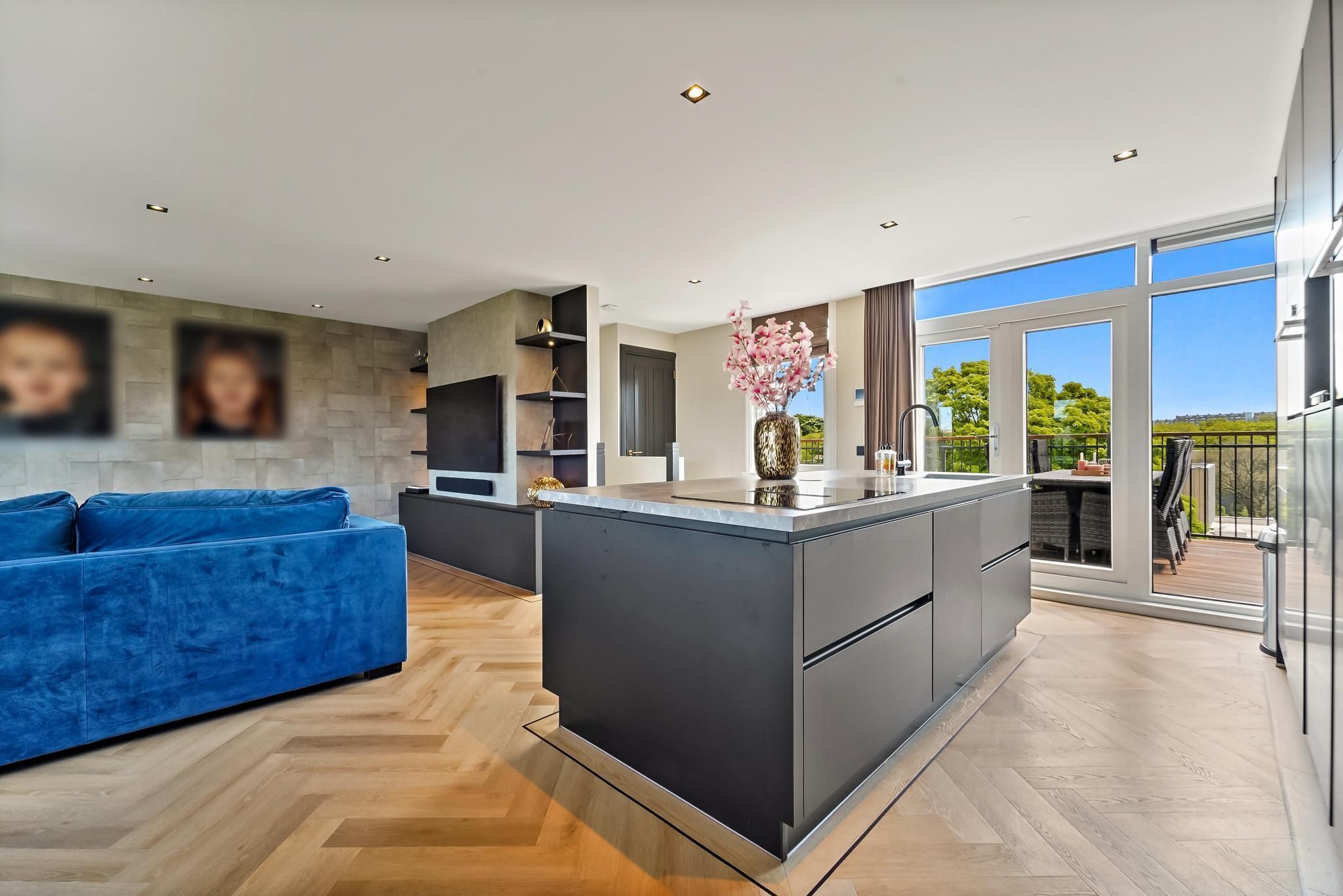 Vlierboomstraat 386 Photo Blur 0