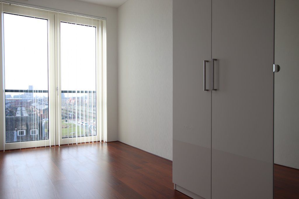 Vrouw Avenweg 12-C Photo Blur 17