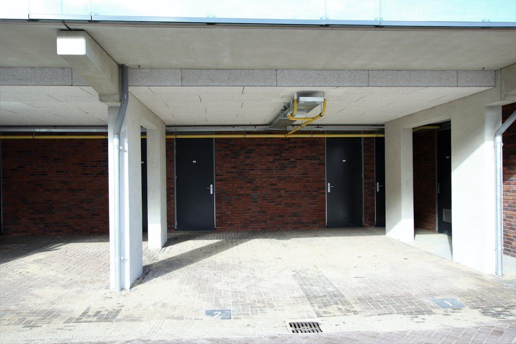 Vrouw Avenweg 12-C Photo Blur 26