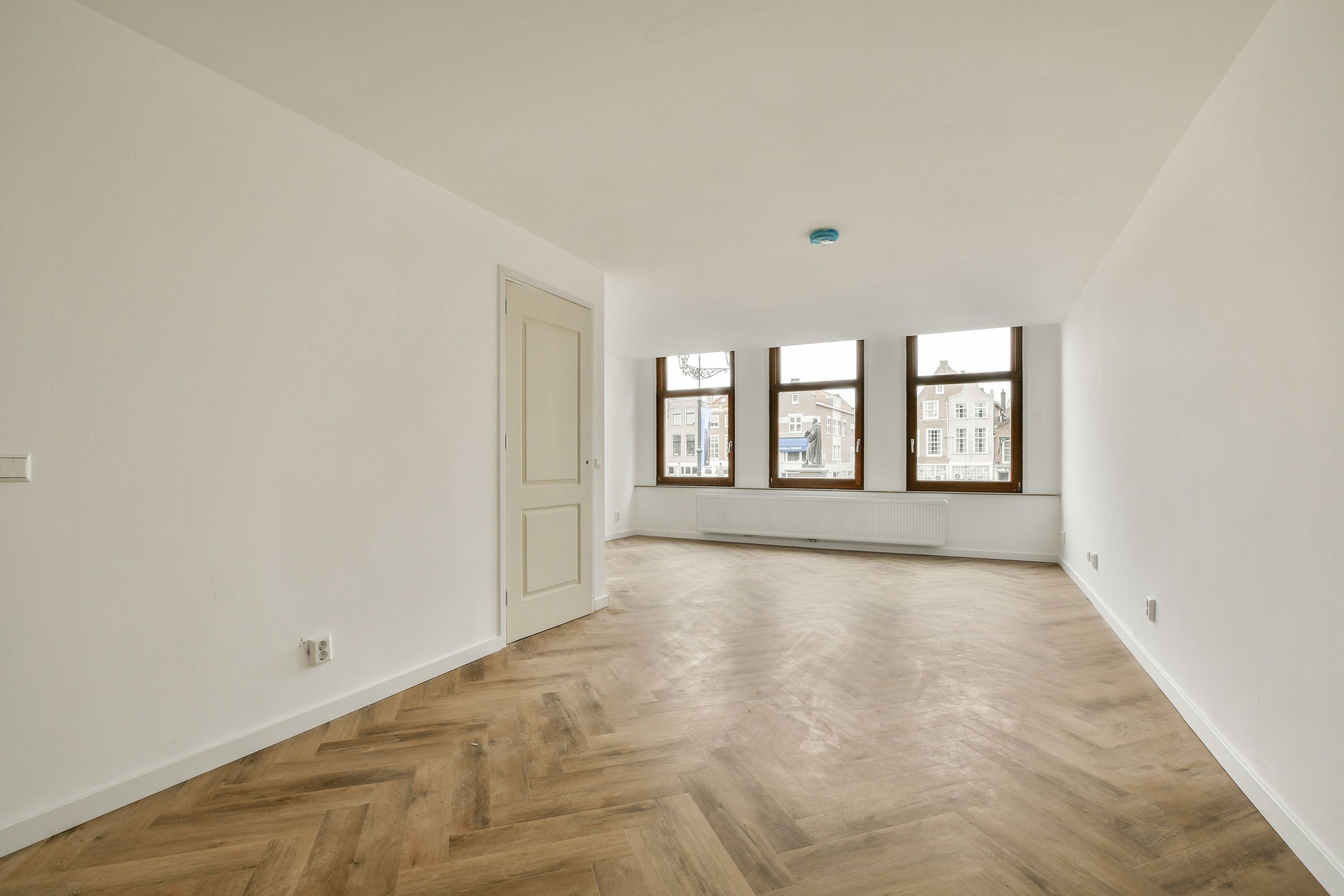 Markt 81-A Photo Blur 2