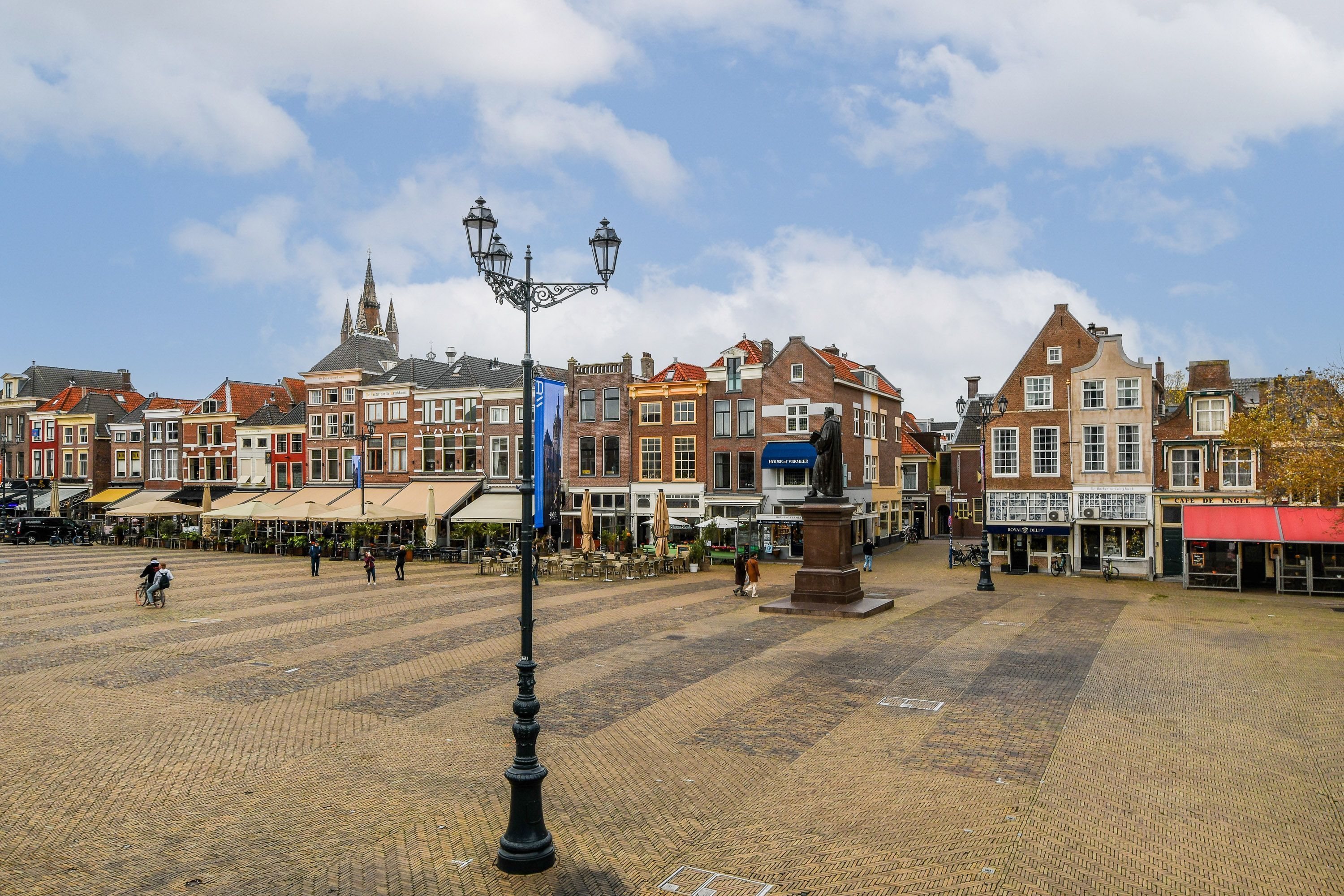 Markt 81-A Photo Blur 20