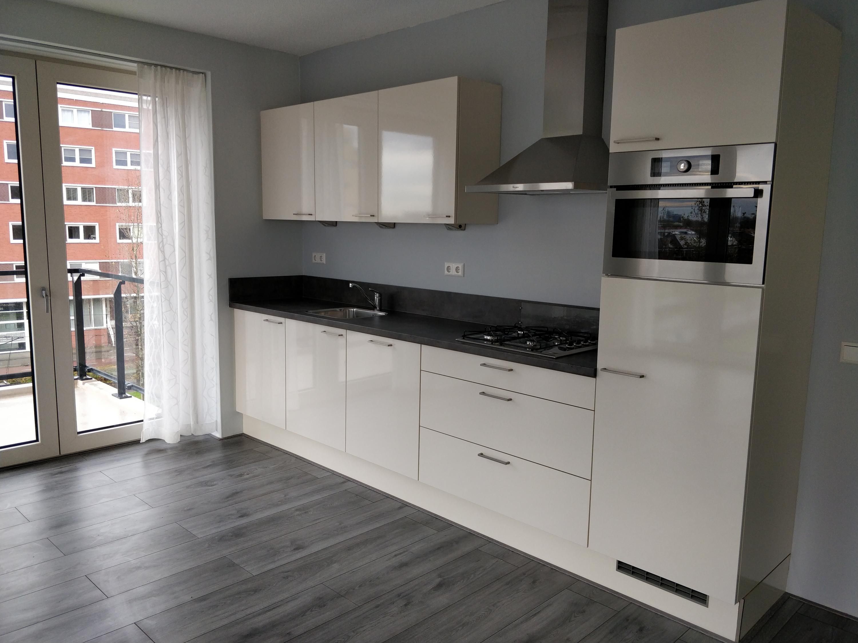 Vrouw Avenweg 10 Photo Blur 6