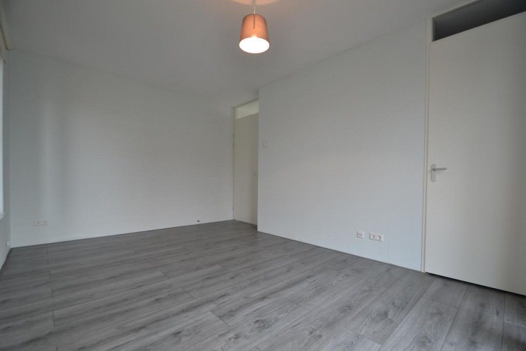 Vrouw Avenweg 10 Photo Blur 10