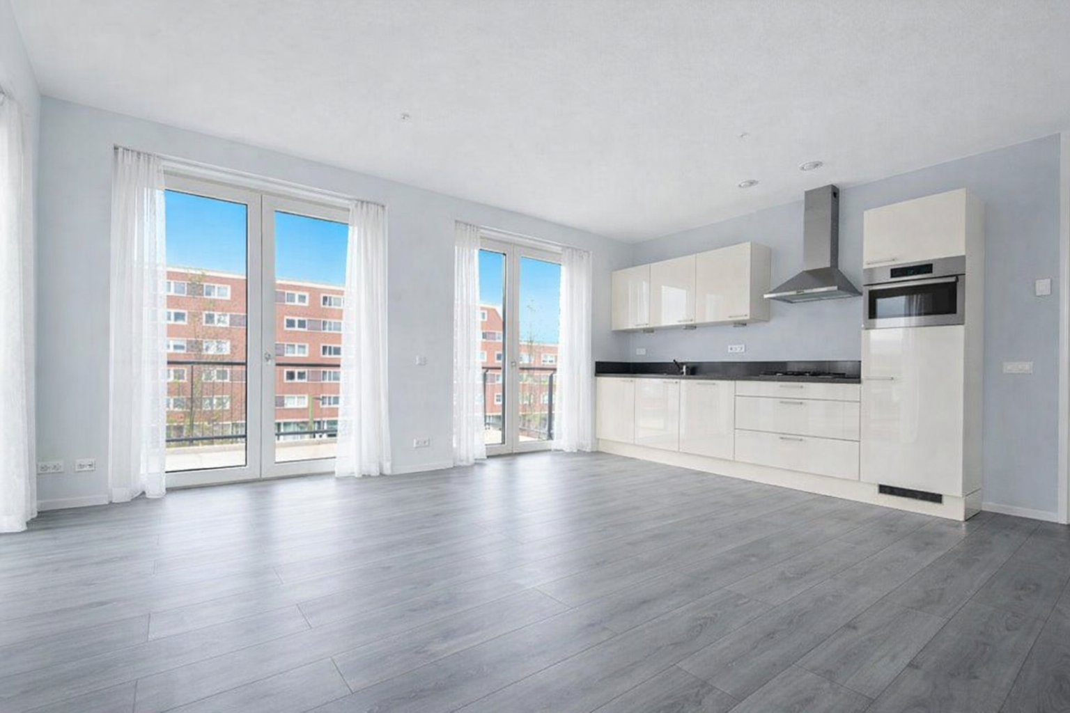 Vrouw Avenweg 10 Photo Blur 1