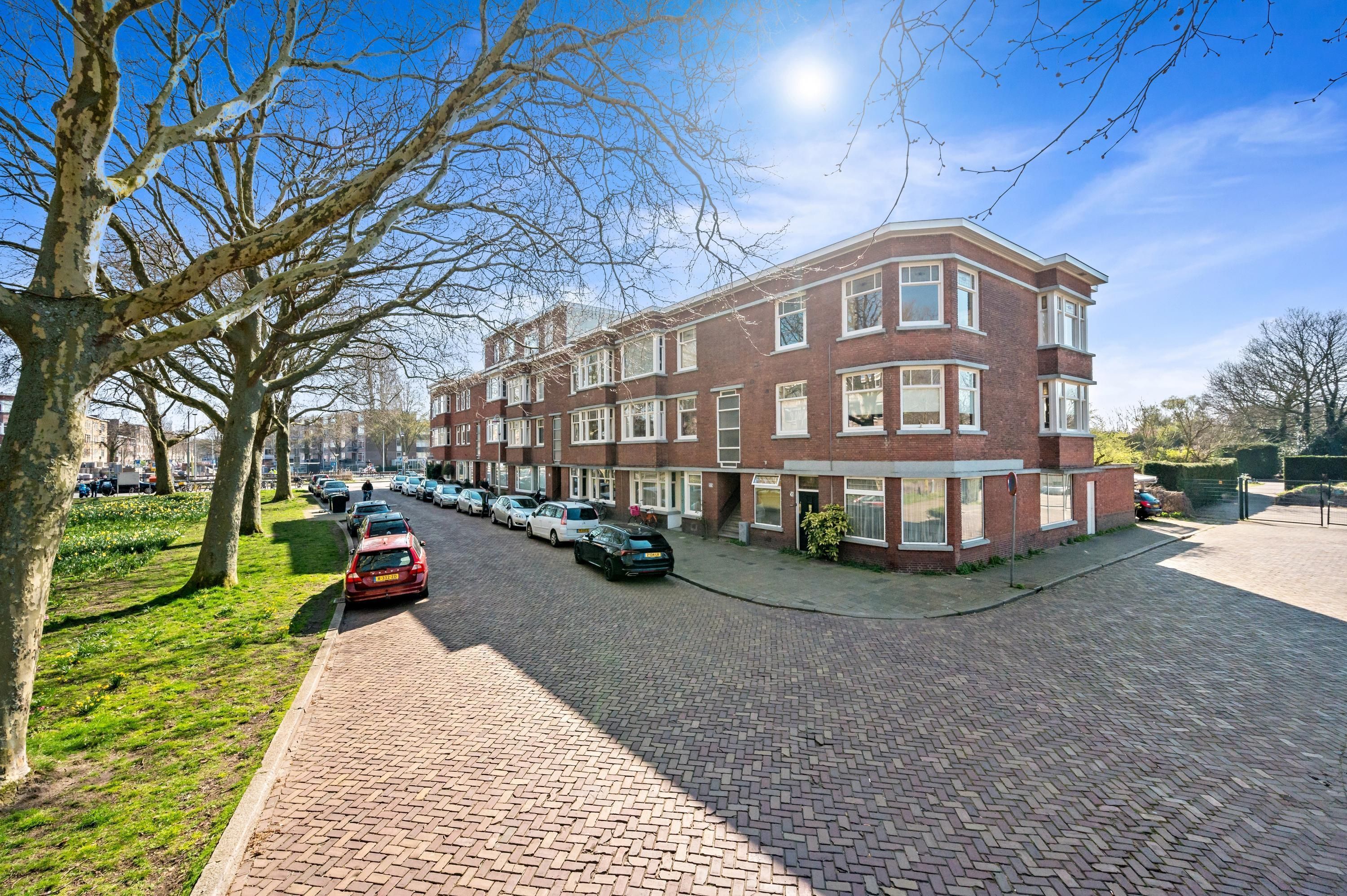 Laan van Eik en Duinen 32 Photo Blur 0