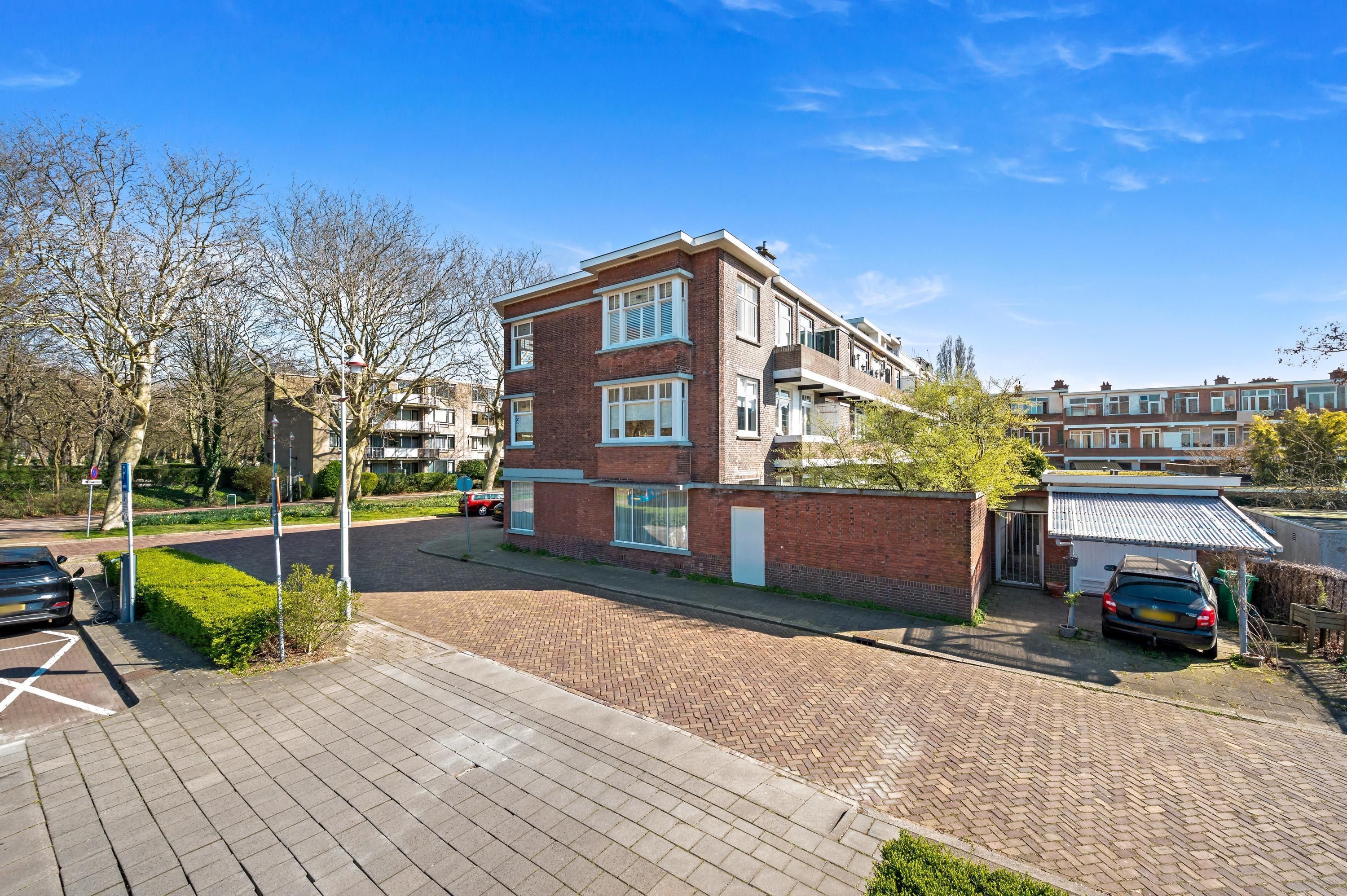 Laan van Eik en Duinen 32 Photo Blur 27