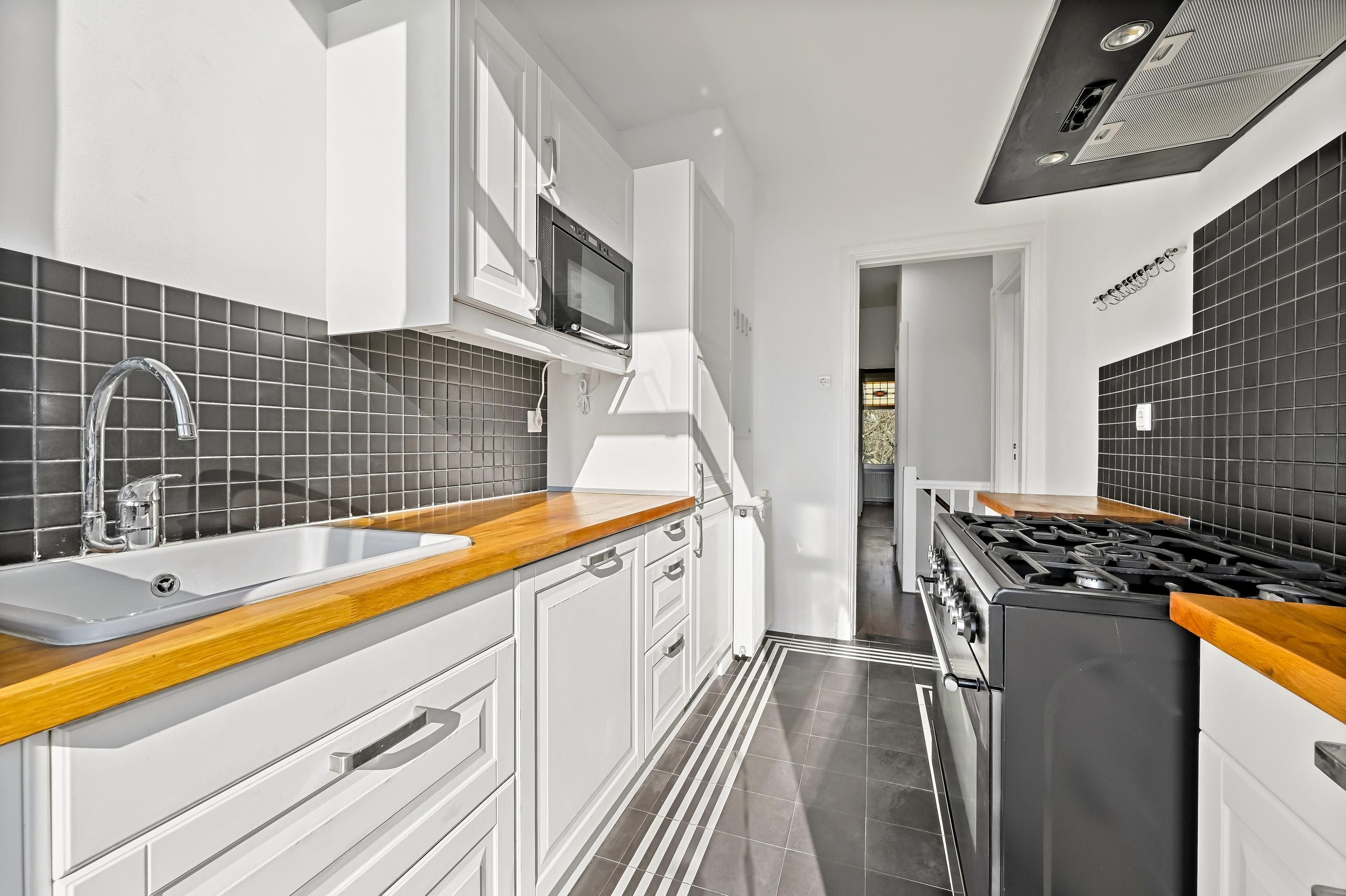 Laan van Eik en Duinen 32 Photo Blur 2