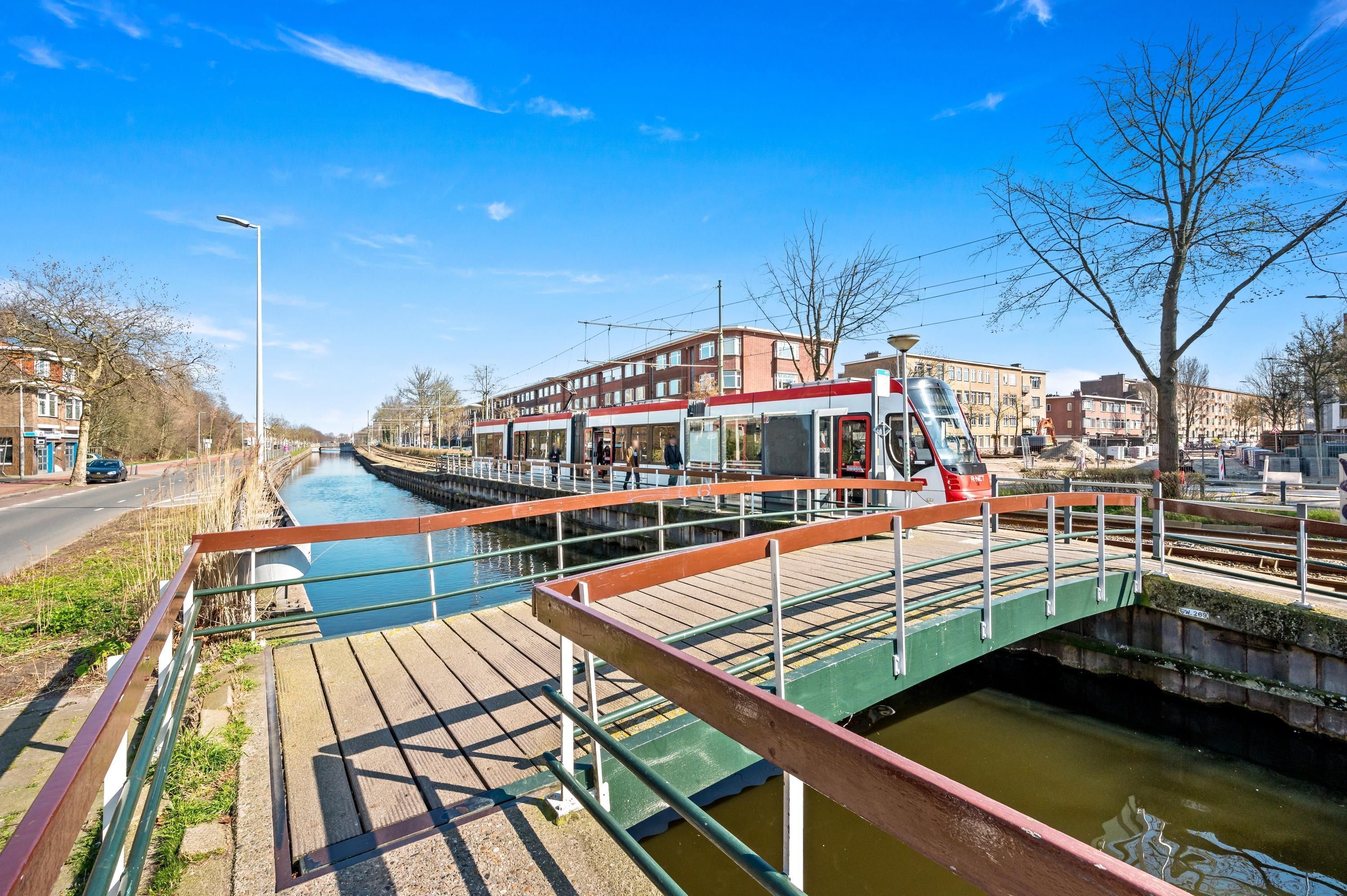 Laan van Eik en Duinen 32 Photo Blur 30