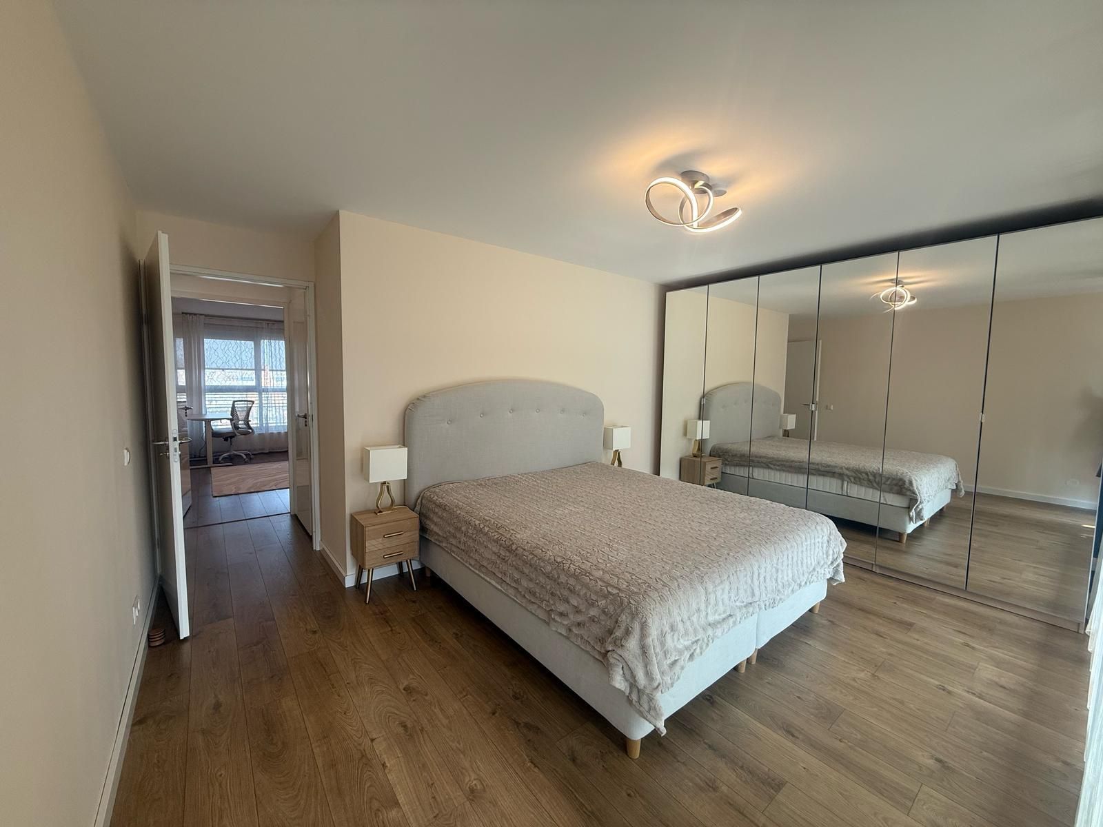 Cornelis de Wittlaan 574 Photo Blur 6