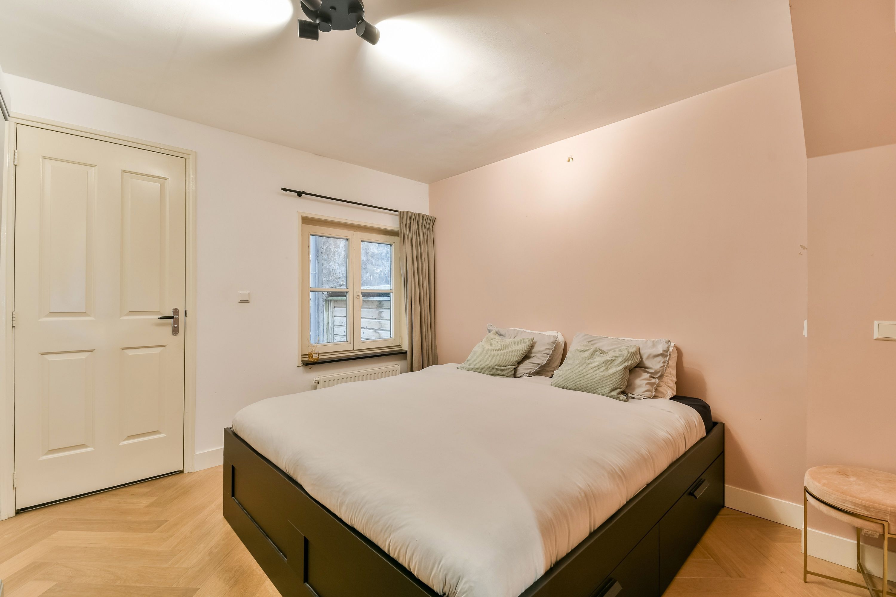 Weesperplein 17-A Photo Blur 13