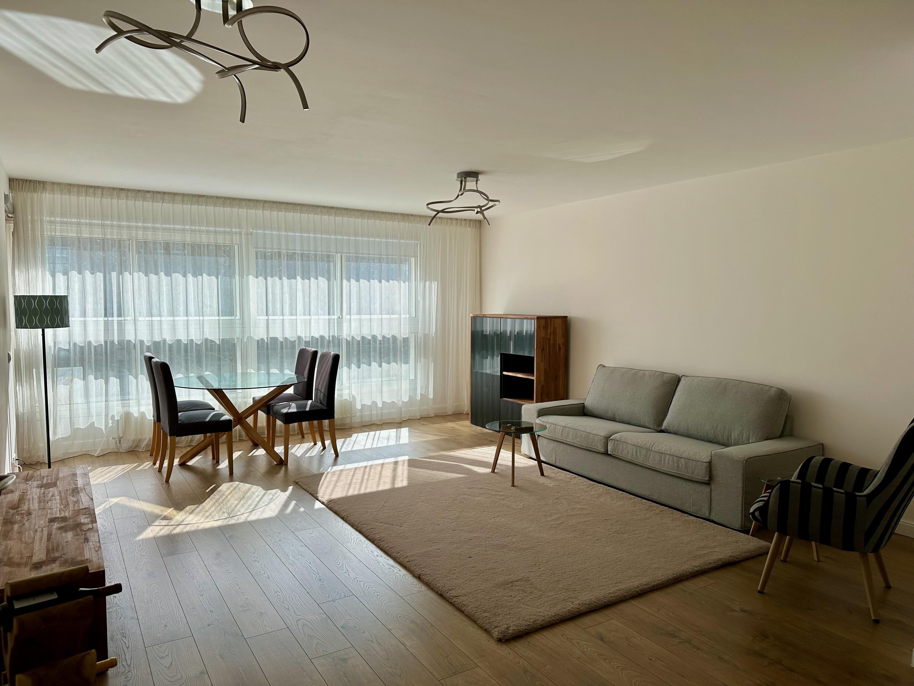 Cornelis de Wittlaan 574 Photo Blur 1