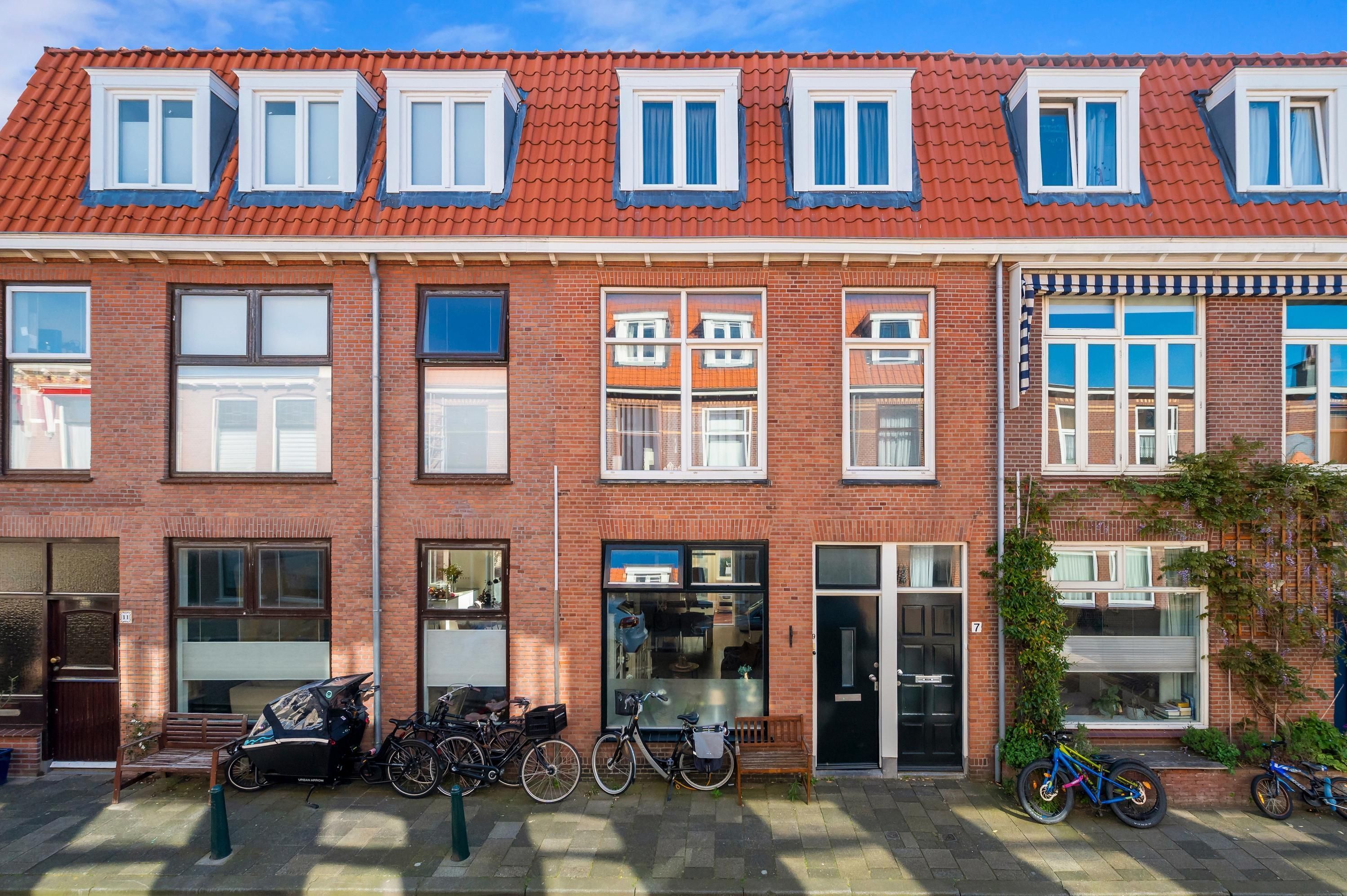 Van Wesenbekestraat 9 Photo Blur 0