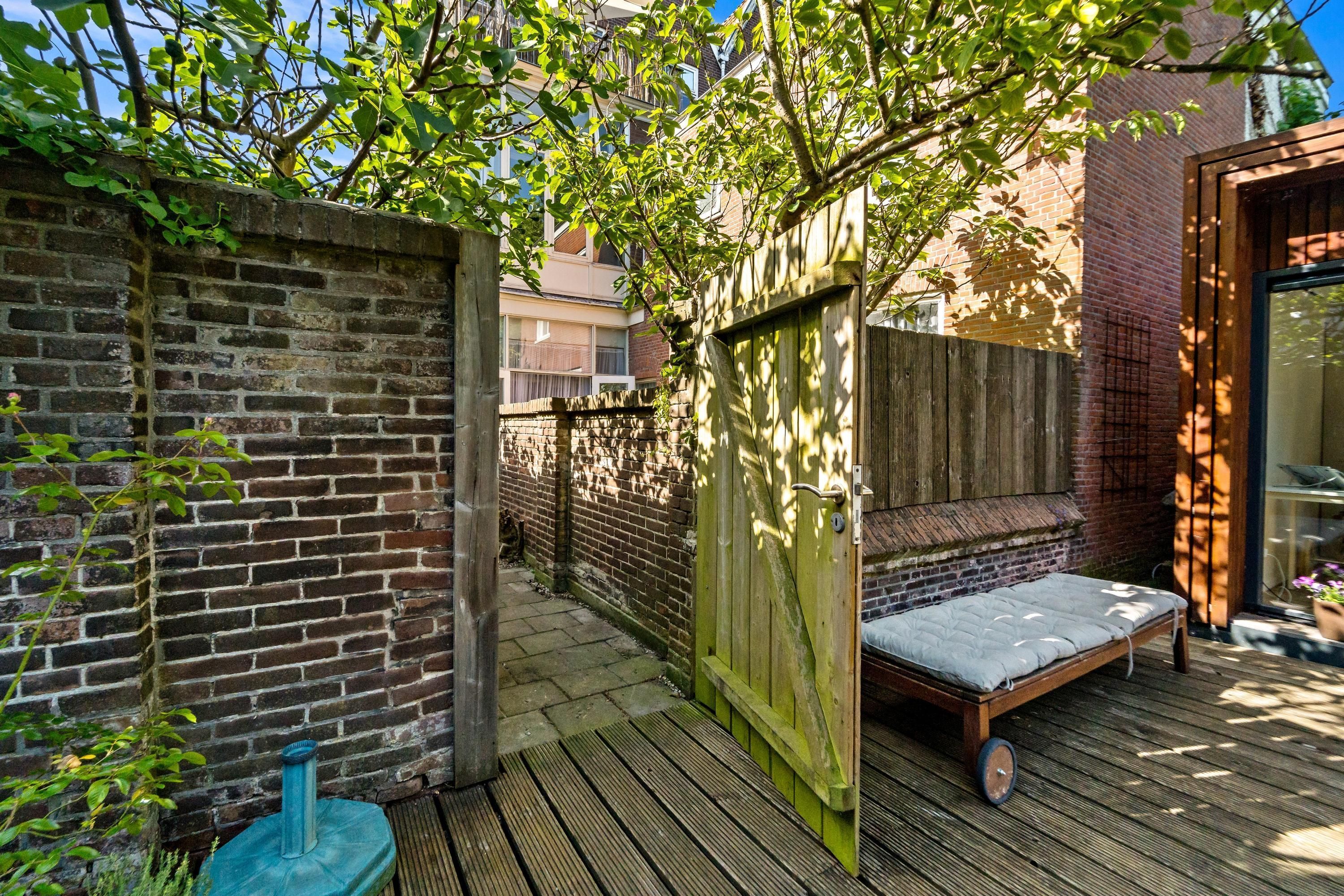 Waldeck Pyrmontkade 885 Photo Blur 19