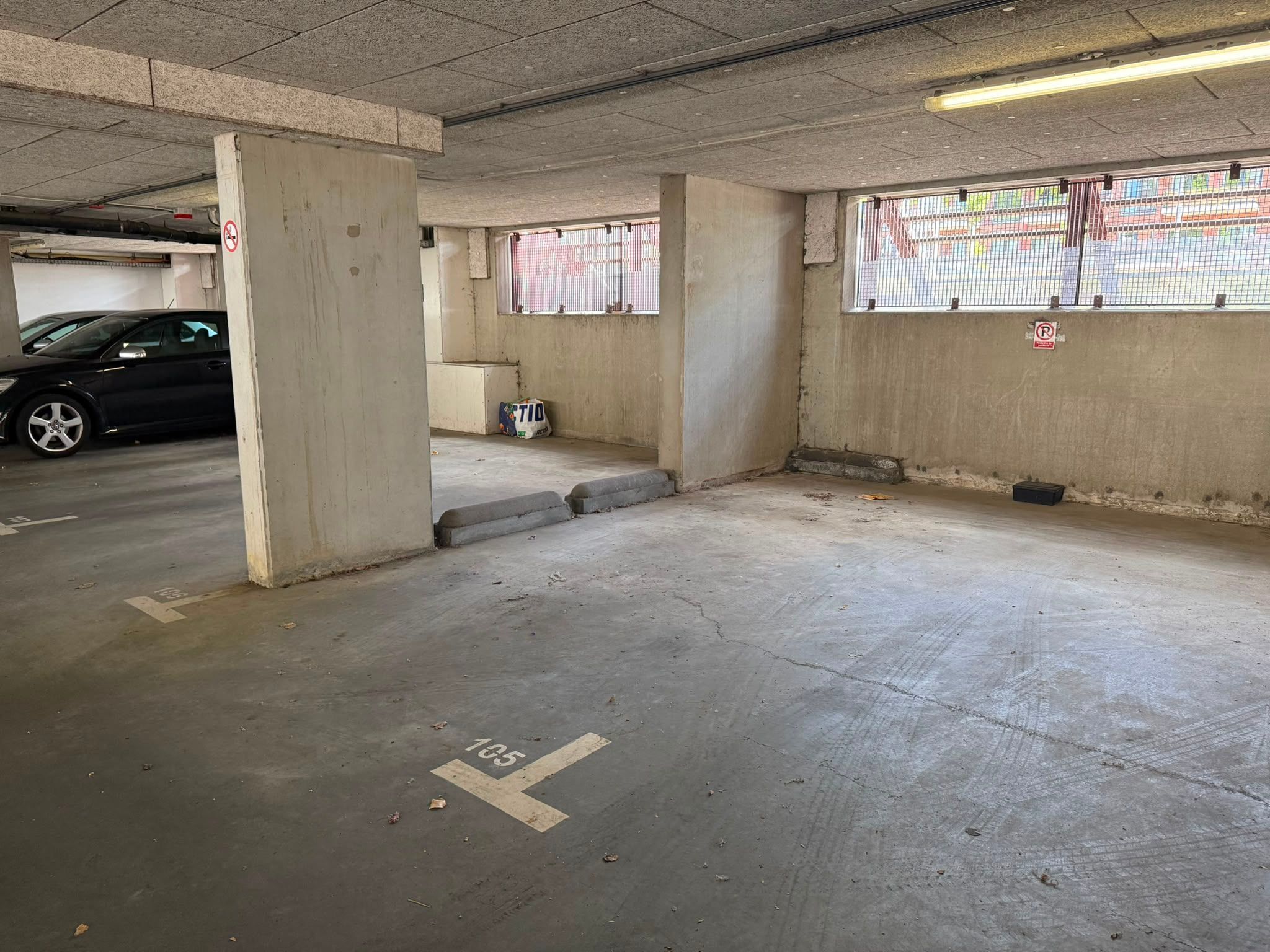 Parkeerplaats Cor Spaanslaan 3 Photo Blur 2