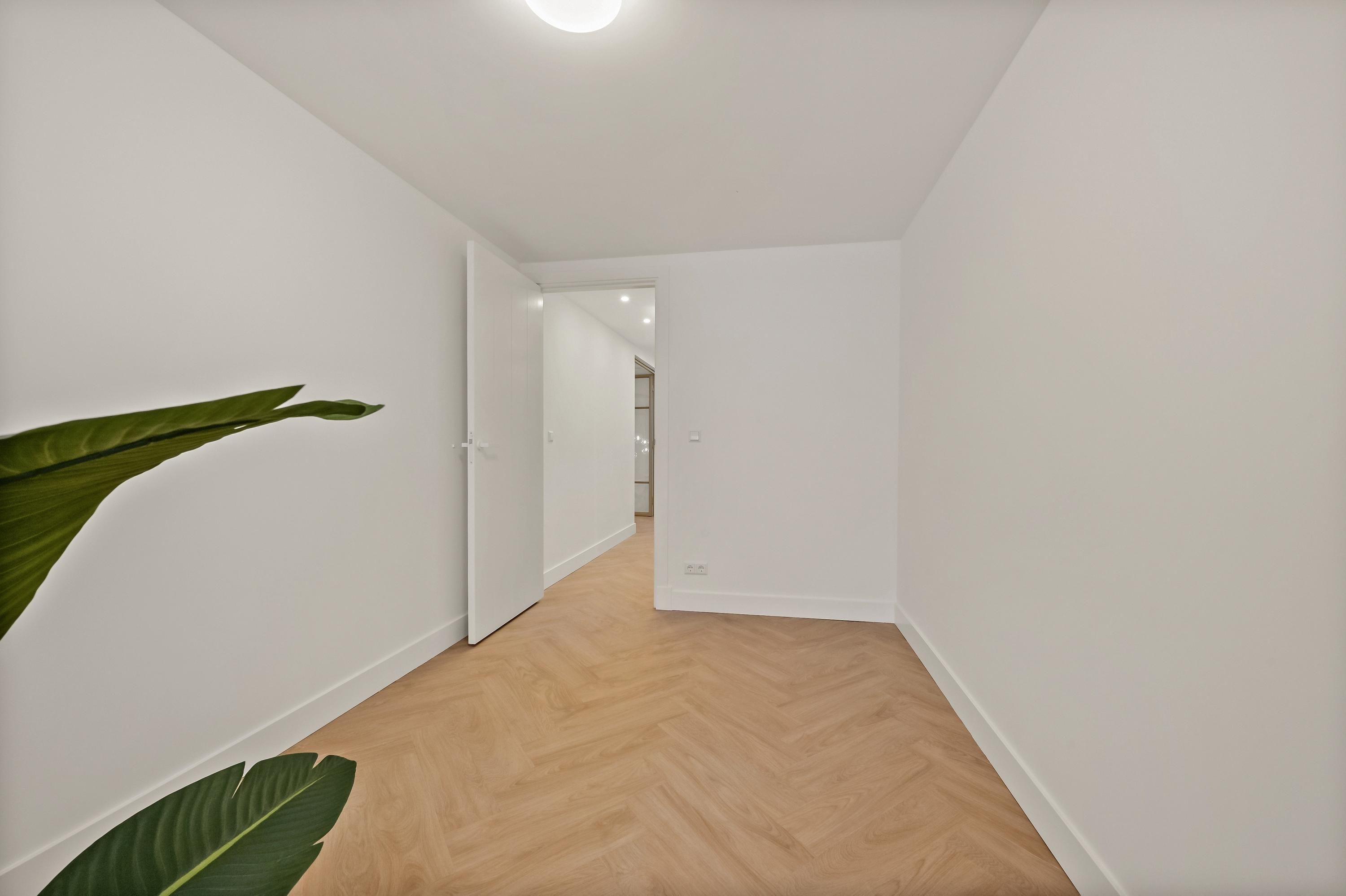 Waldeck Pyrmontkade 925 Photo Blur 22