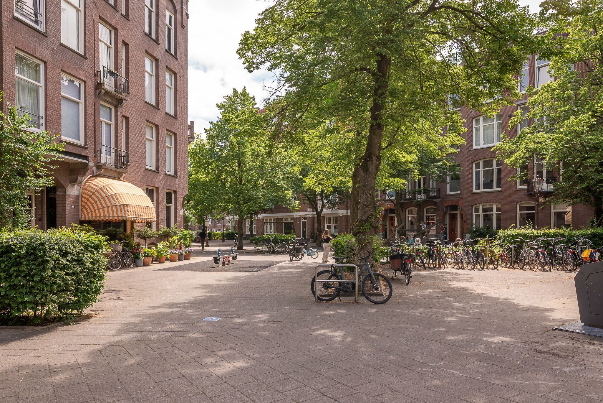 Johannes Verhulststraat 164-H Photo Blur 54