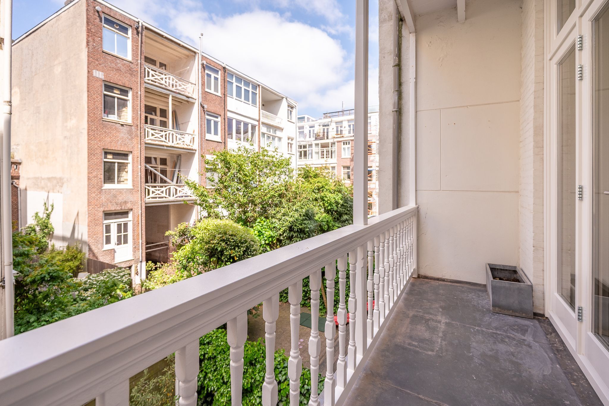 Johannes Verhulststraat 164-H Photo Blur 37