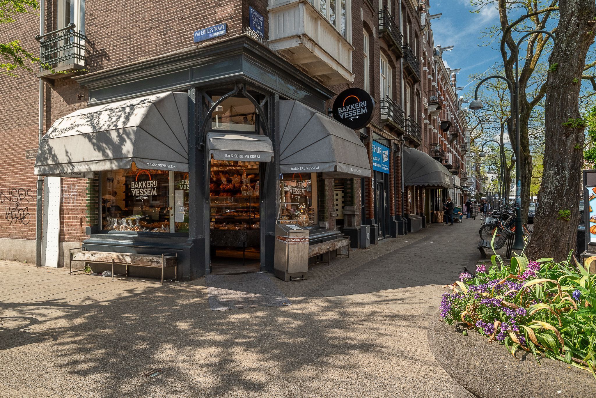 Johannes Verhulststraat 164-H Photo Blur 55