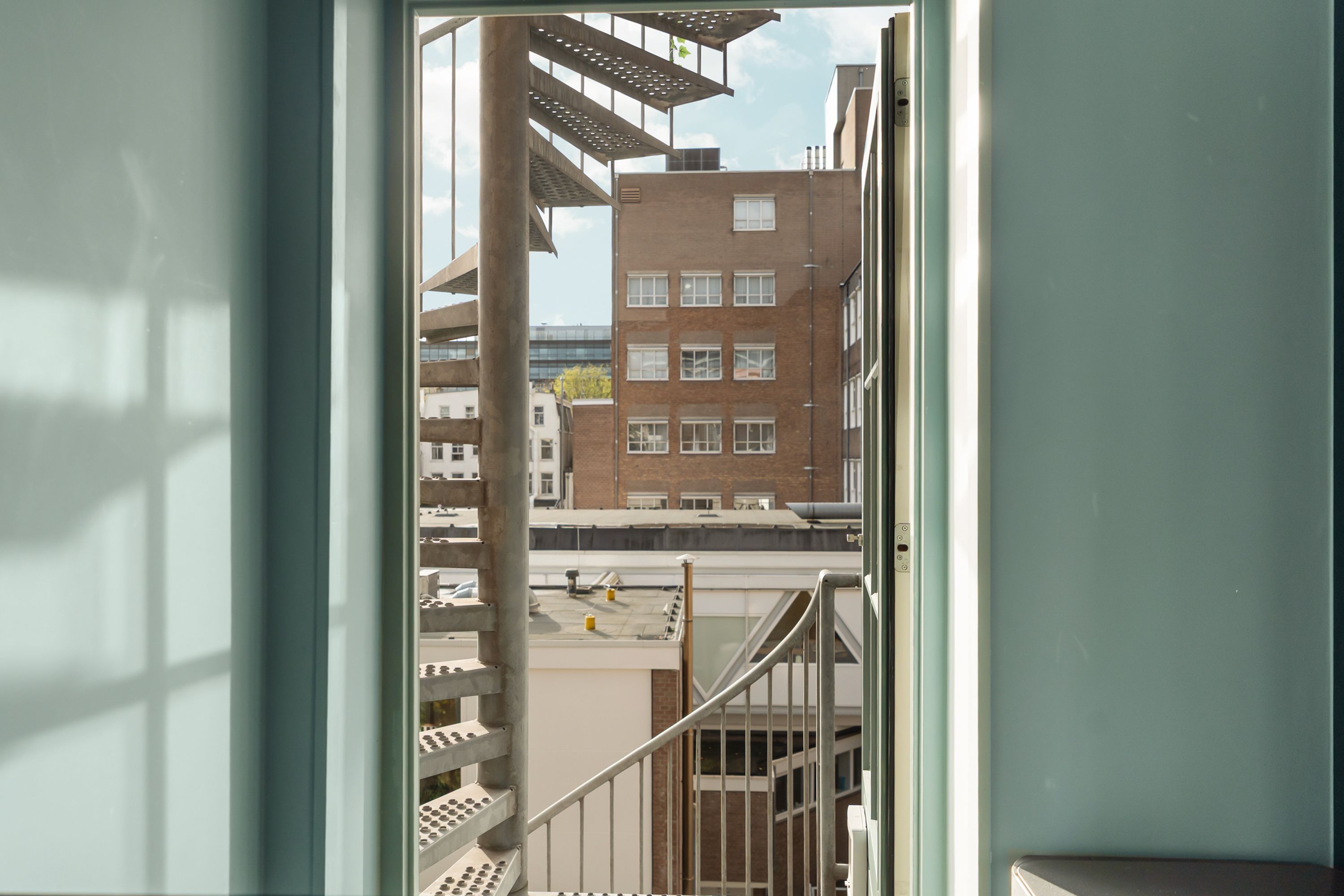 Nieuwe Achtergracht 104-G Photo Blur 12