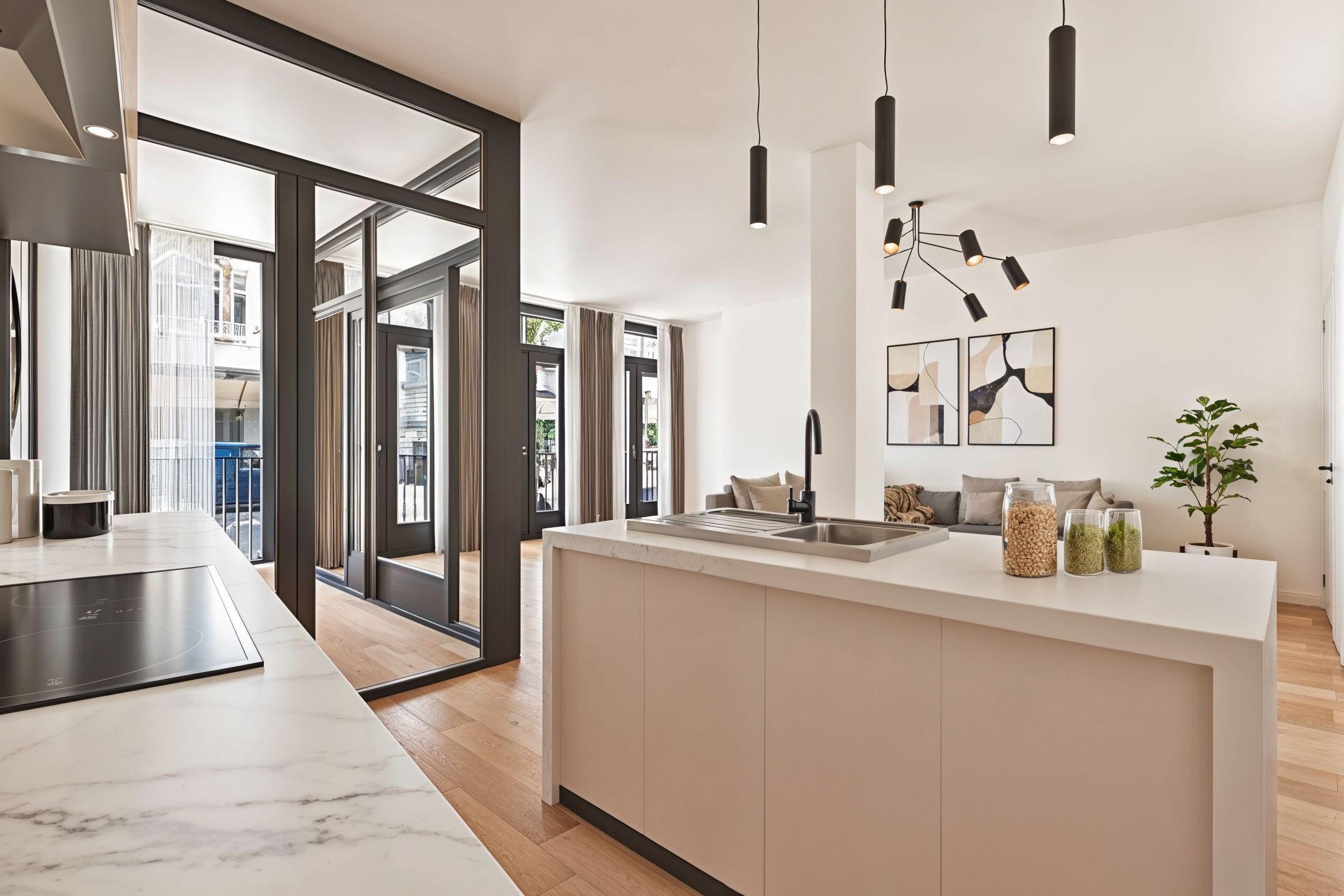 Stationsstraat 1-A Photo Blur 7