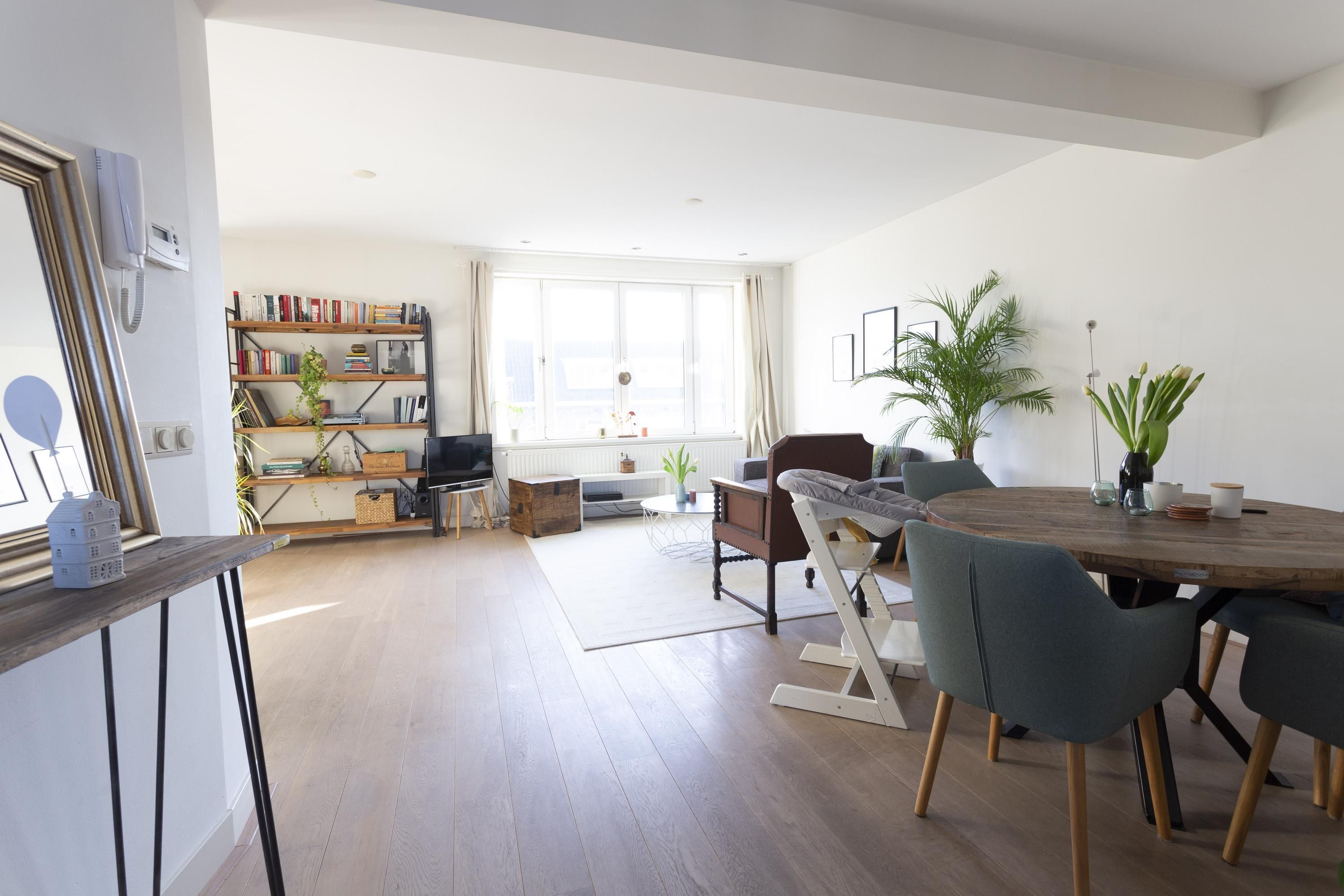 Van Hilligaertstraat 13-3 Photo Blur 1