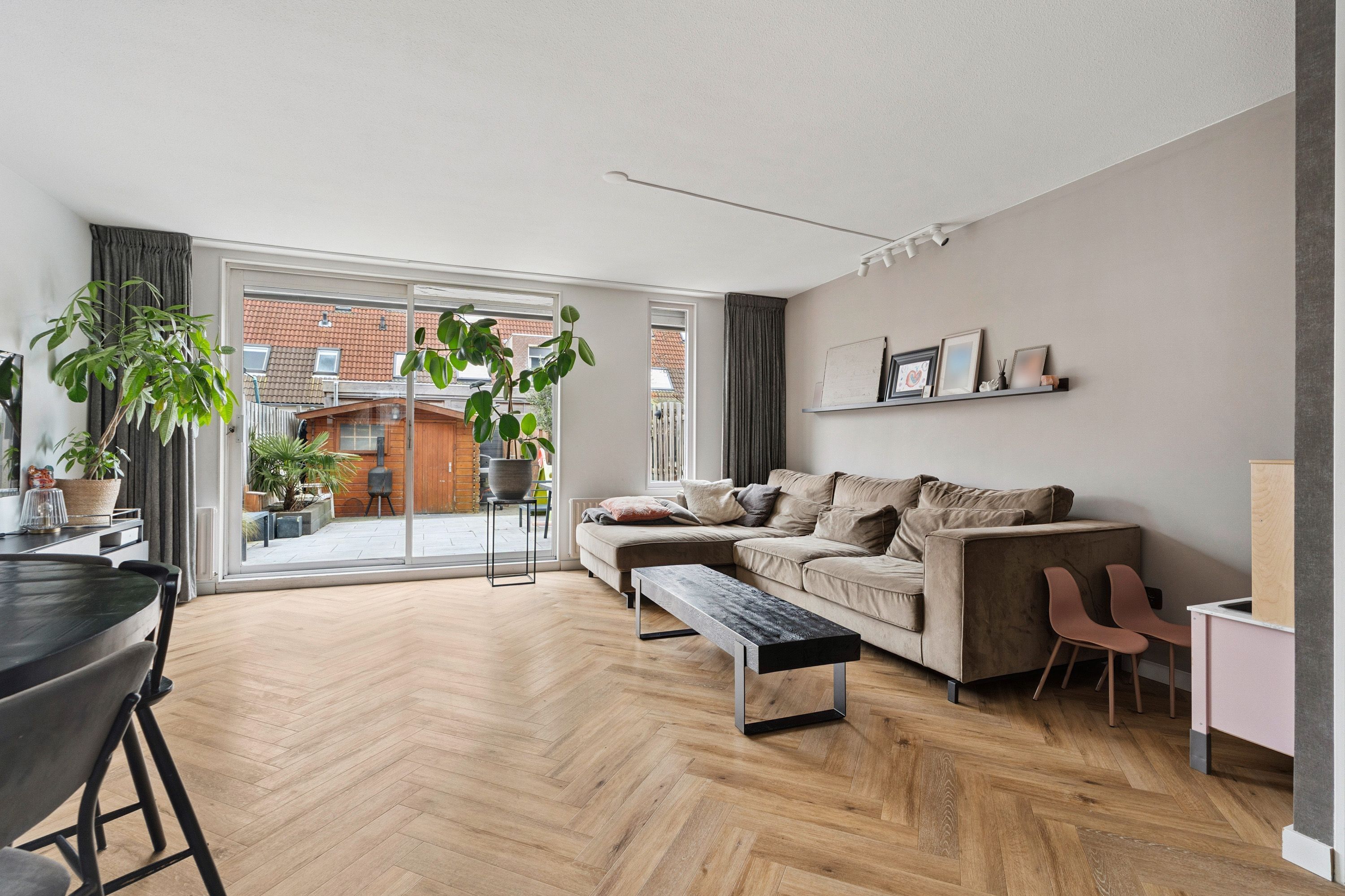 Oldebroekstraat 3 Photo Blur 4