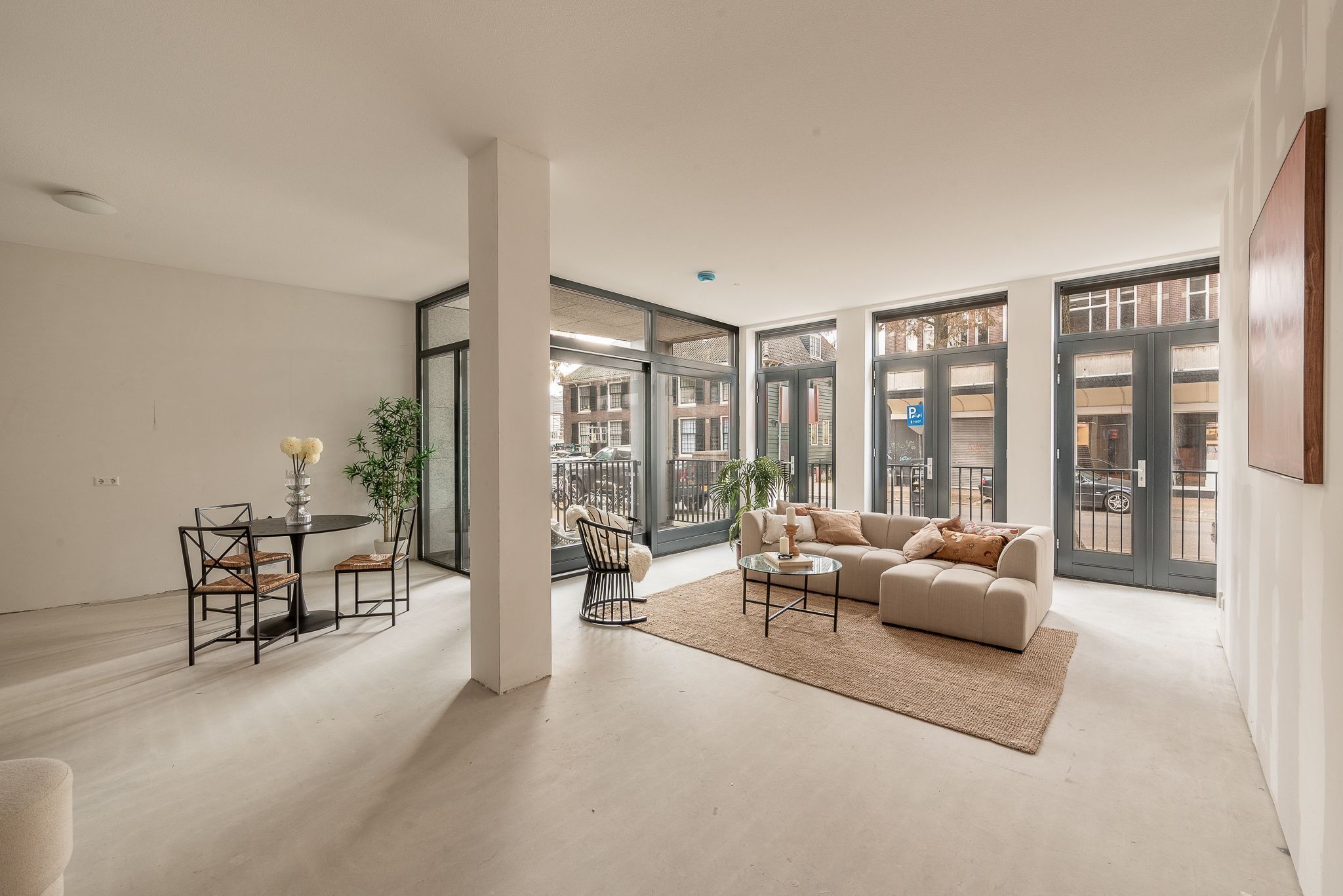 Stationsstraat 1-A Photo Blur 1