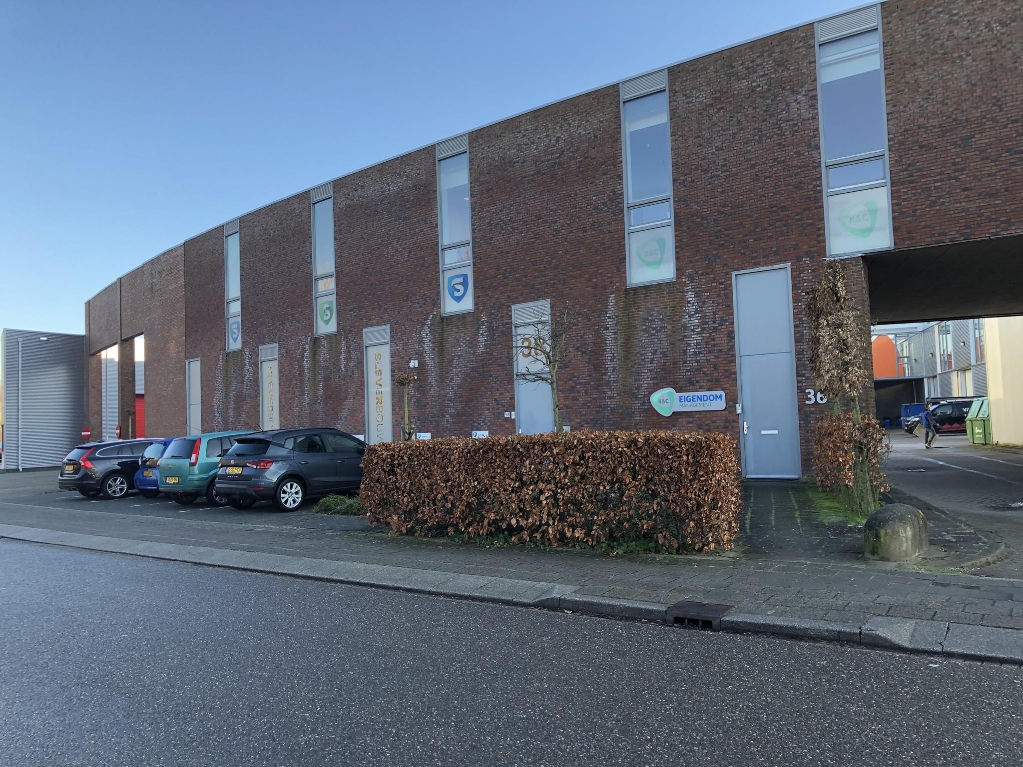 Ambachtshof 38 Photo 2