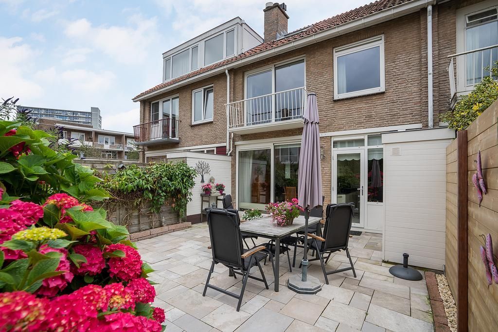 Ursulaland 81 Photo 1